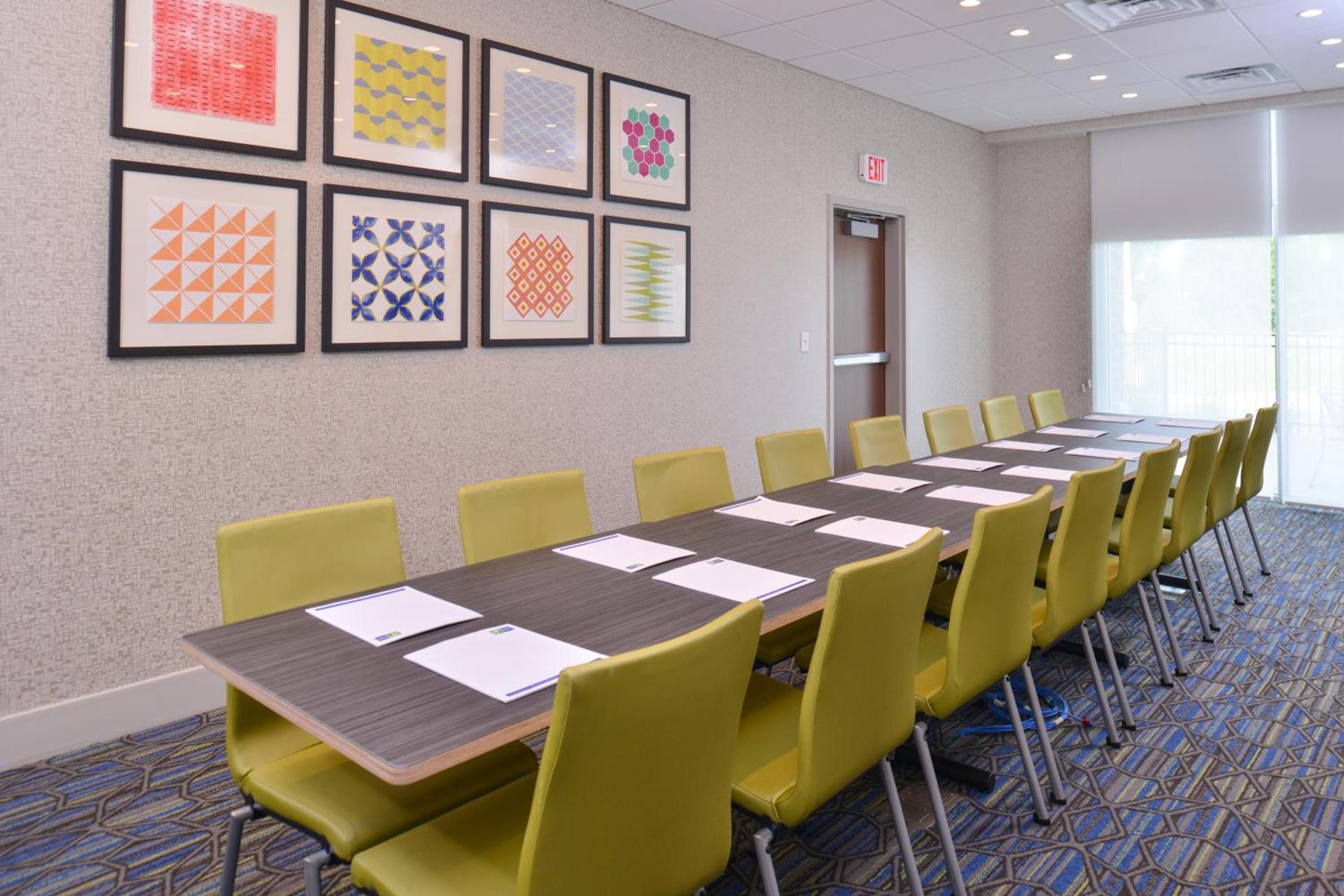 Holiday Inn Express & Suites Omaha Airport by IHG photo 39