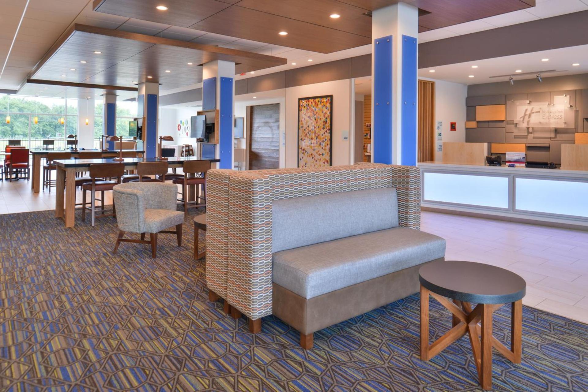 Holiday Inn Express & Suites Omaha Airport by IHG photo 24