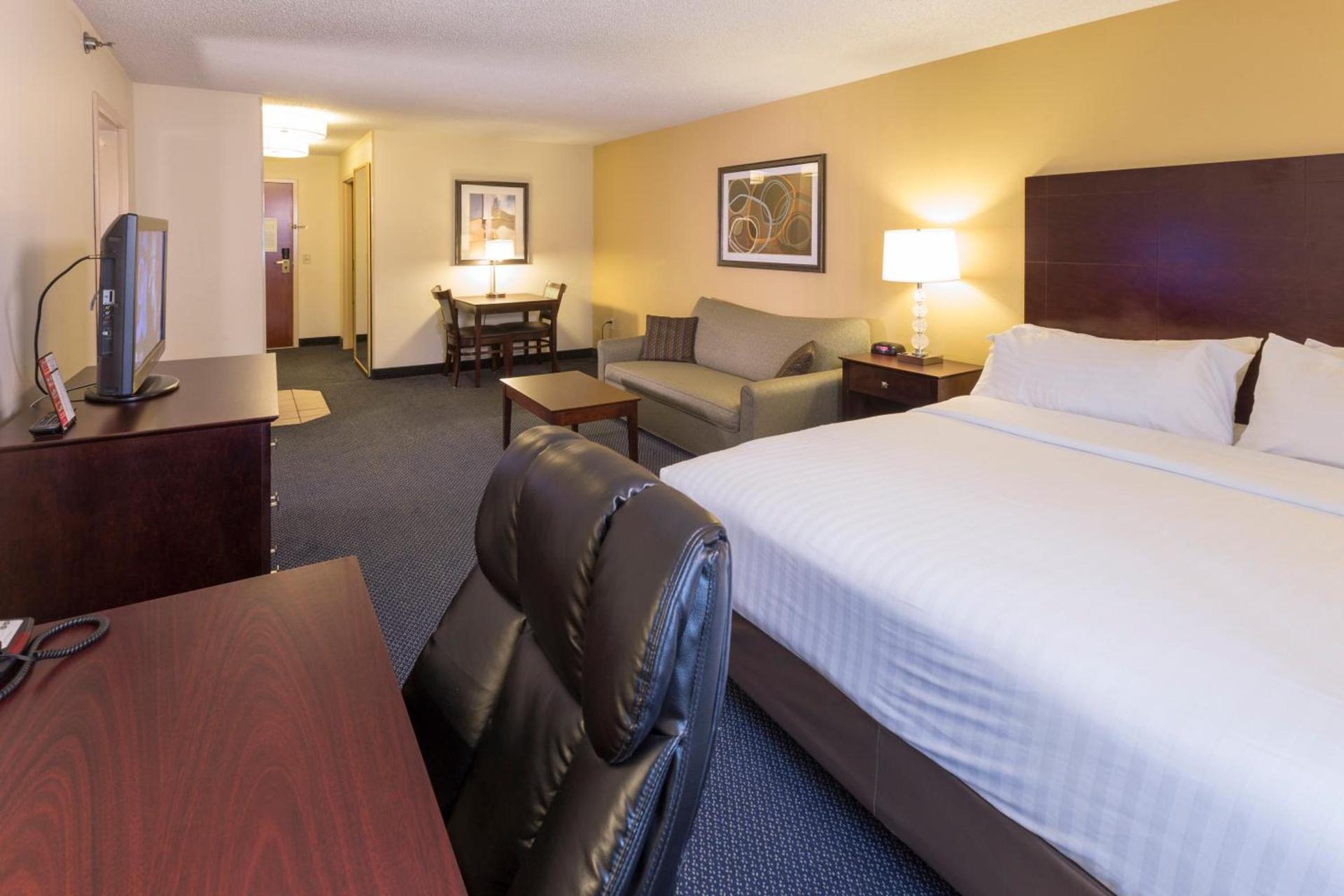 Holiday Inn Express Hotel & Suites-Saint Joseph by IHG photo 28
