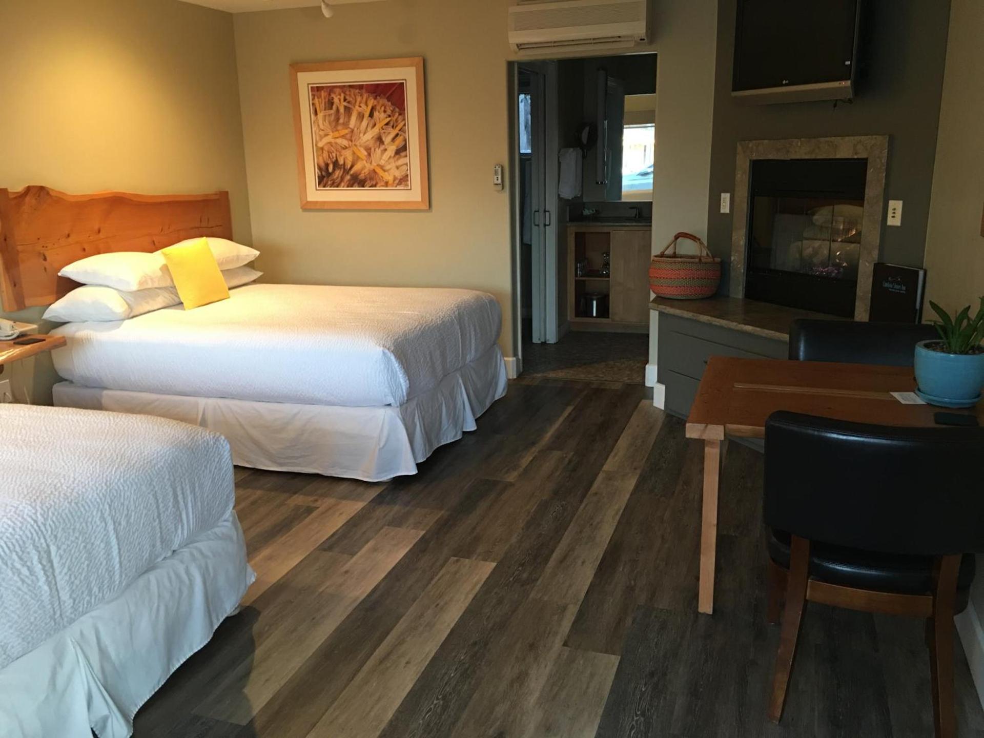 Cambria Shores Inn photo 89