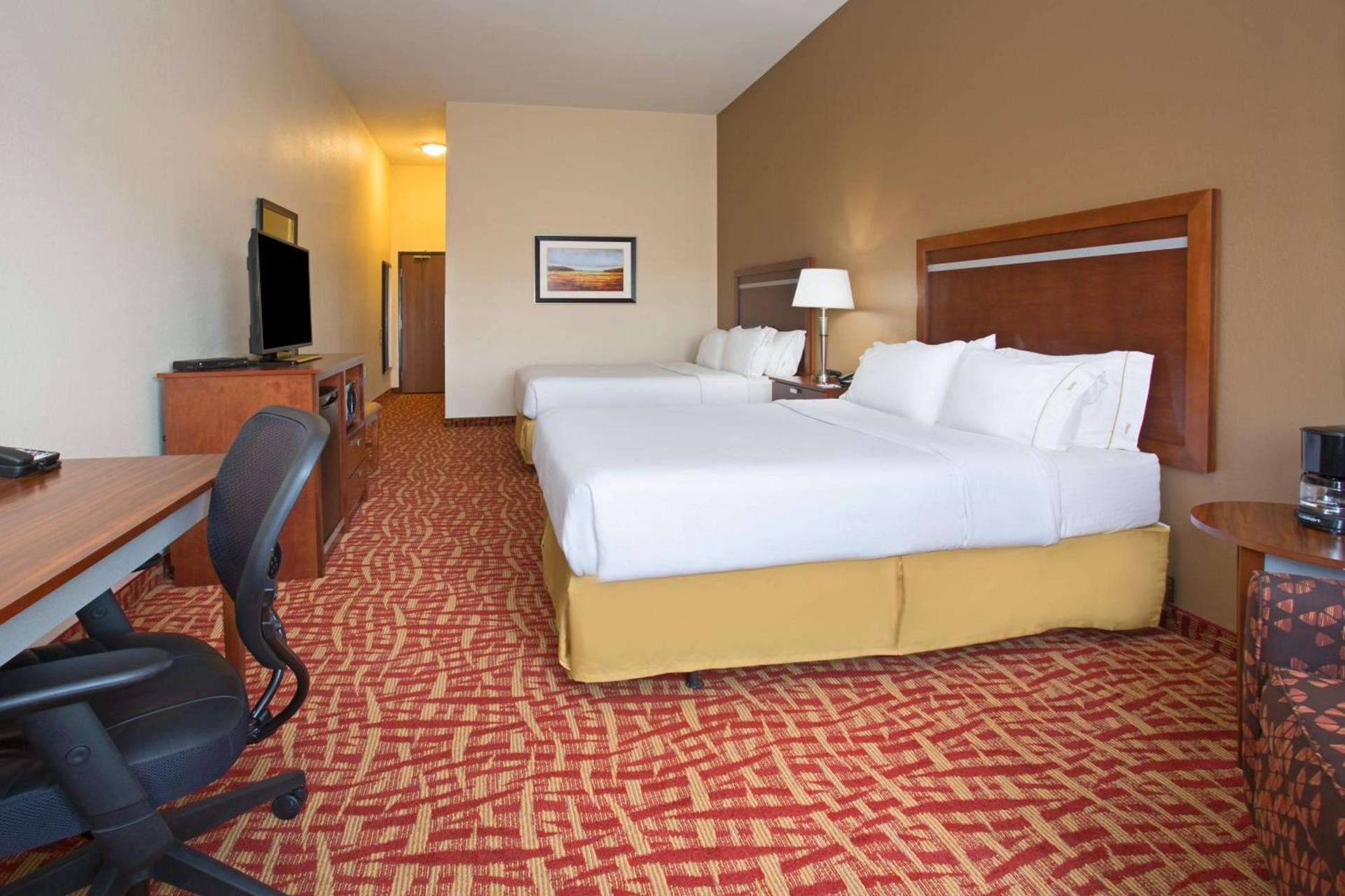Holiday Inn Express & Suites Glendive by IHG photo 37
