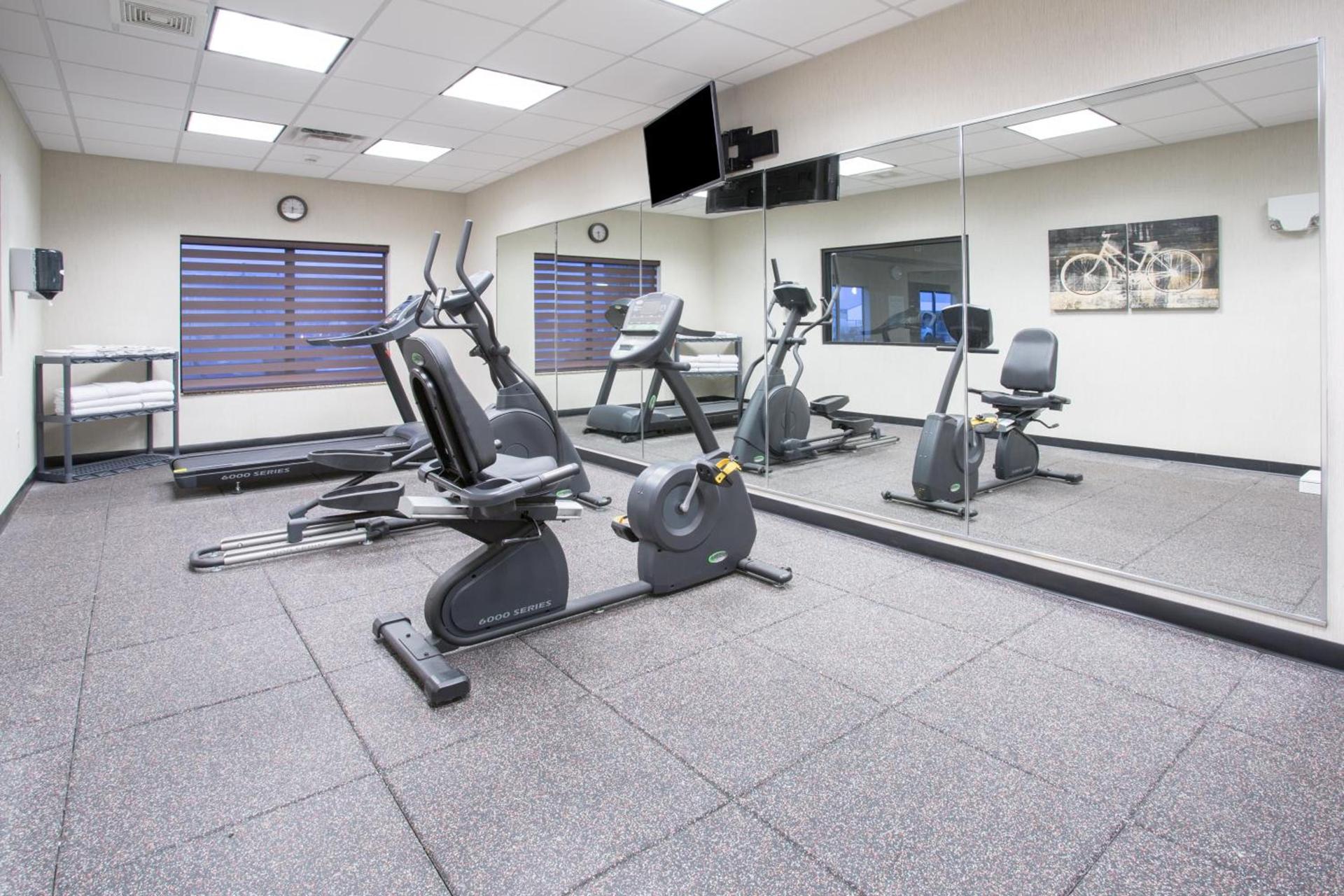 Holiday Inn Express & Suites Glendive by IHG photo 33