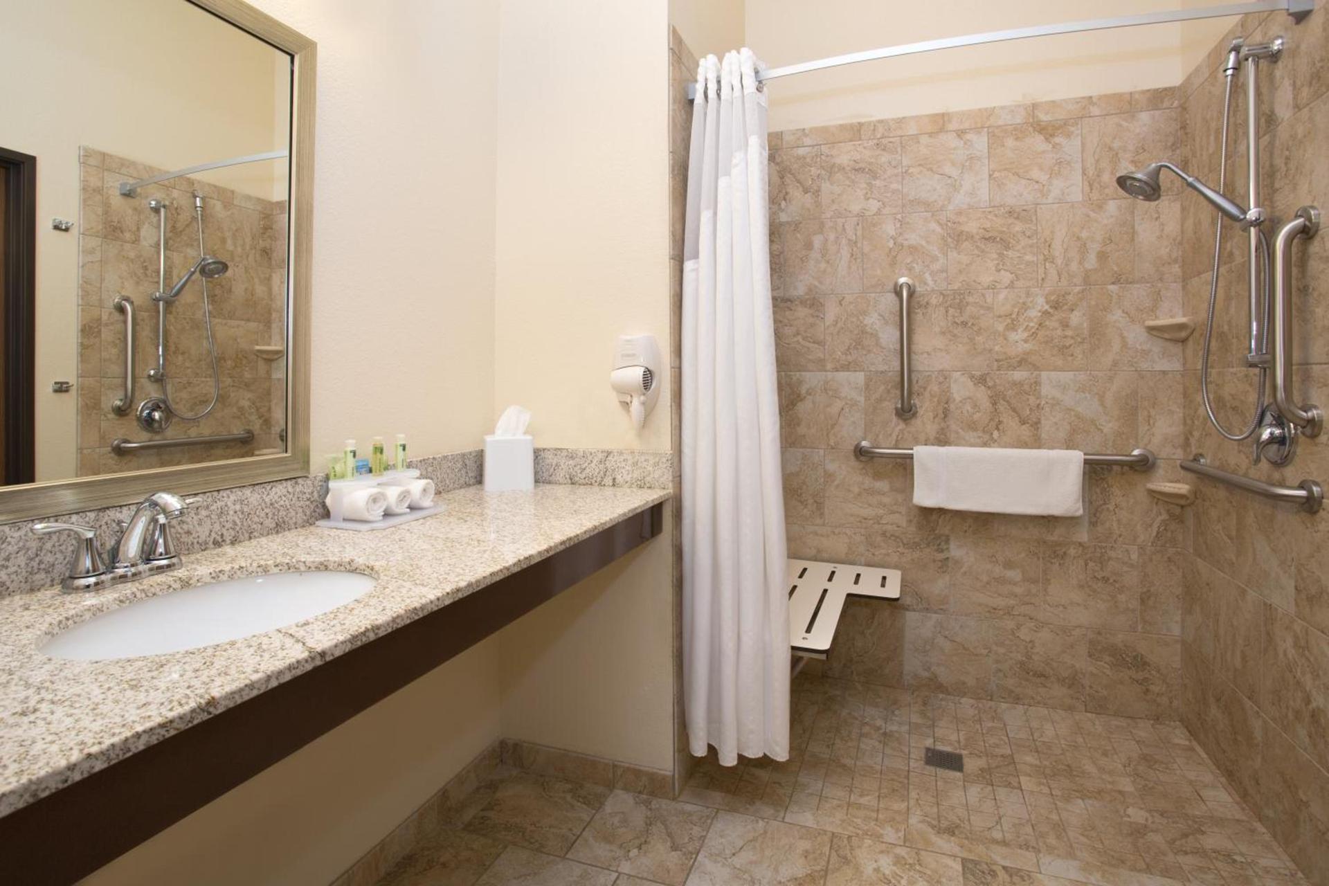 Holiday Inn Express & Suites Glendive by IHG photo 25