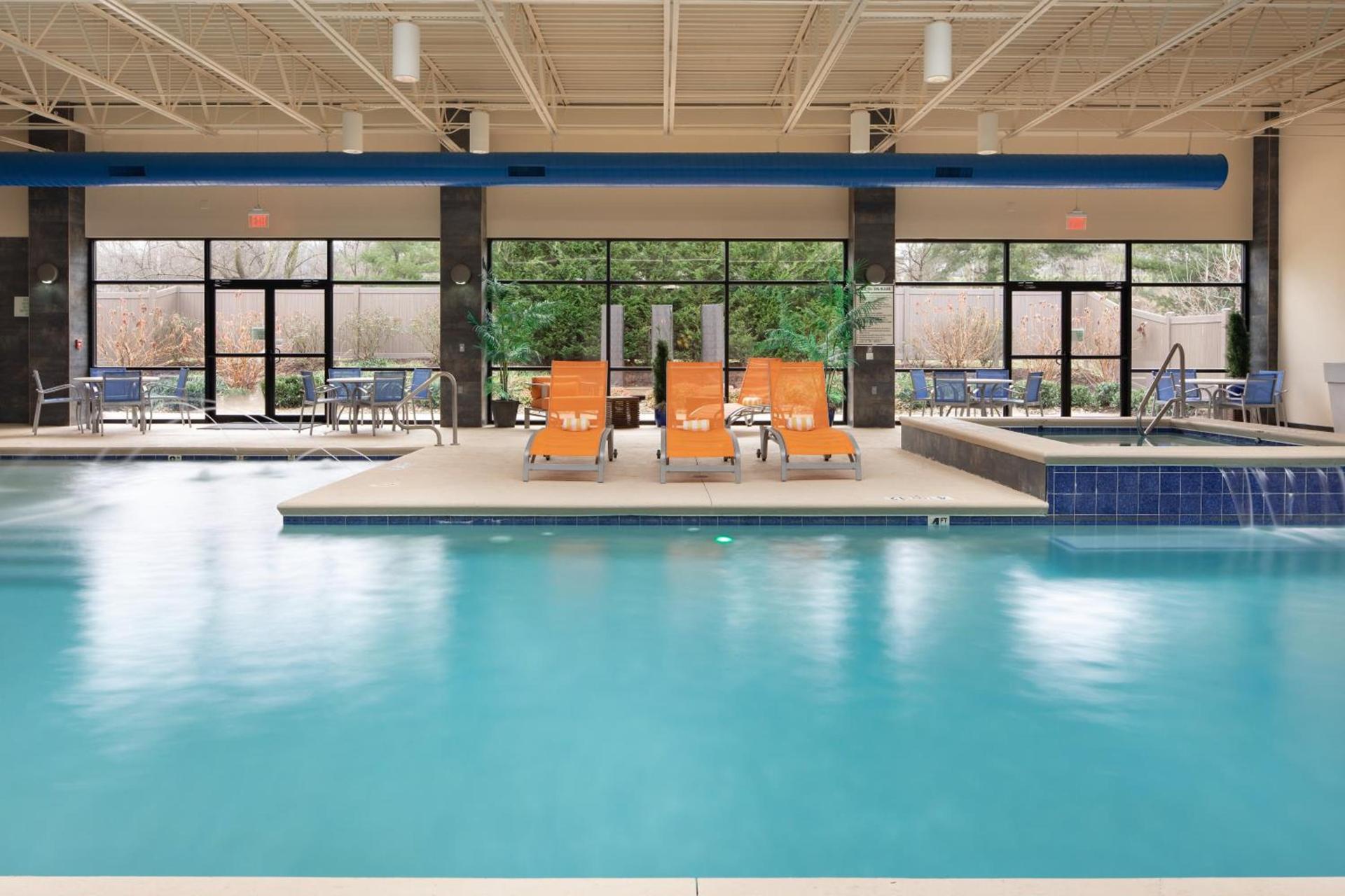 Holiday Inn and Suites Charleston West by IHG photo 42