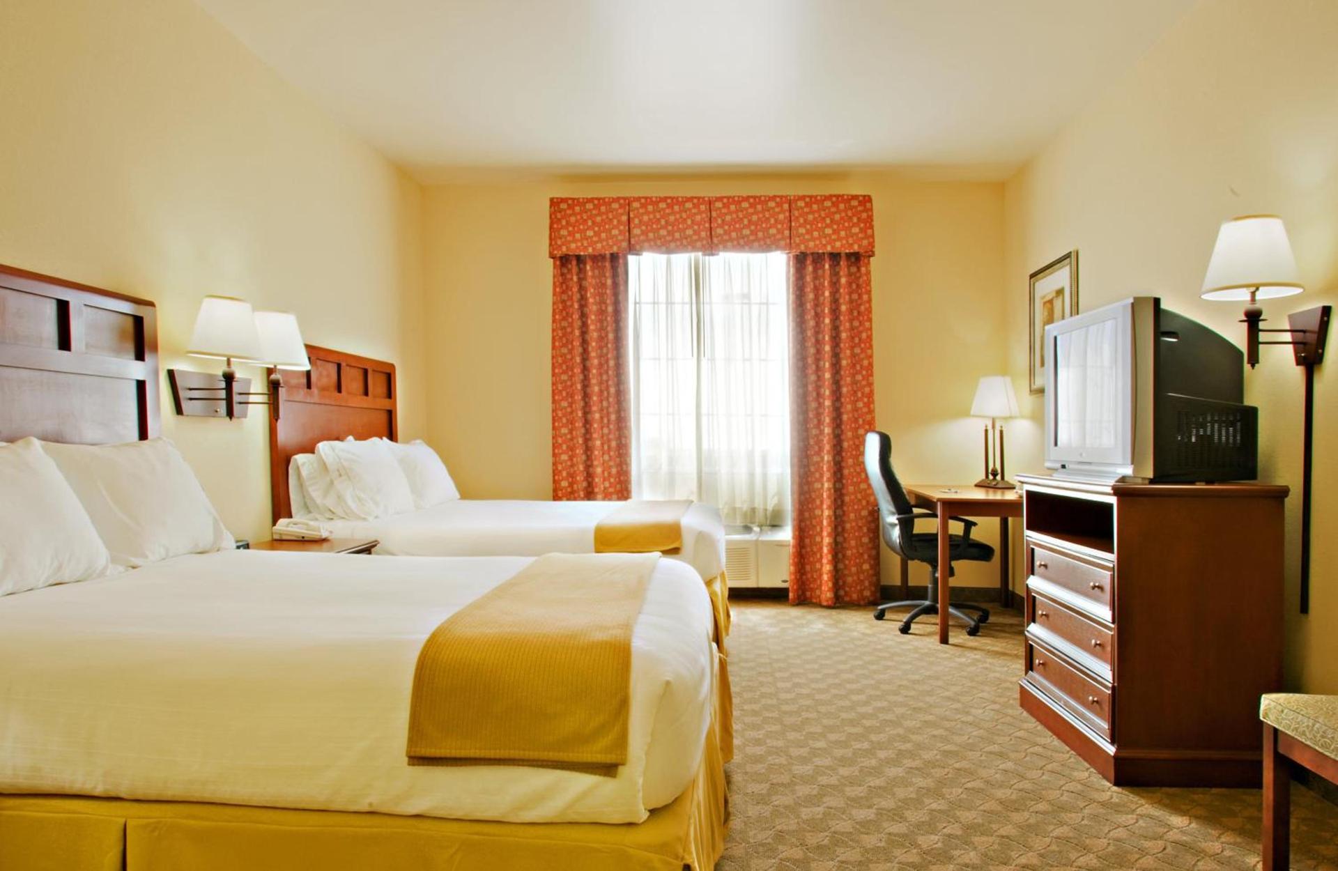 Holiday Inn Express & Suites Levelland by IHG photo 7