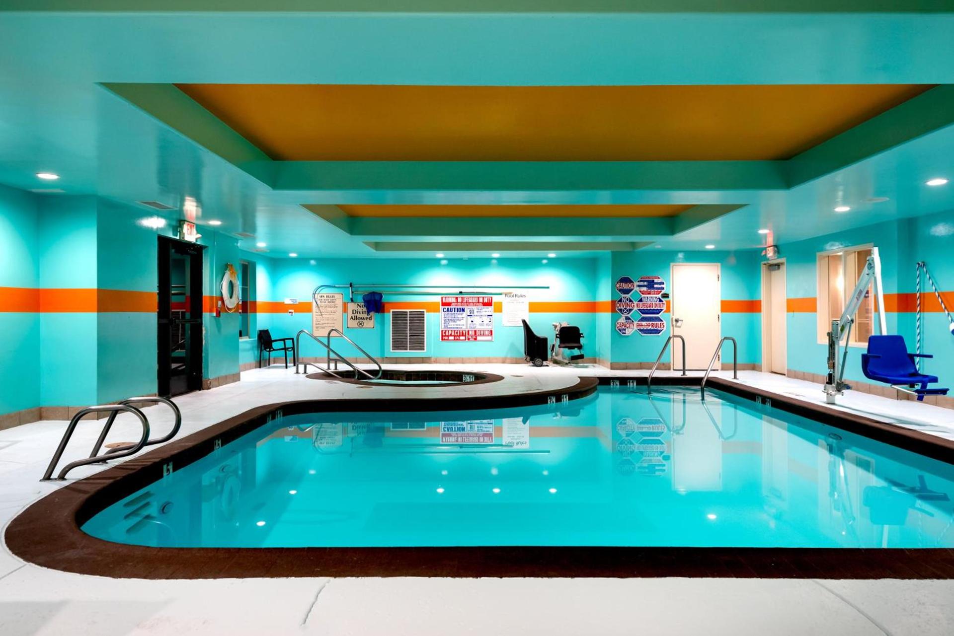 Holiday Inn Express & Suites Lathrop by IHG photo 29
