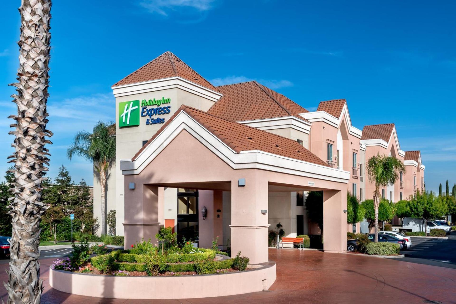 Holiday Inn Express & Suites Lathrop by IHG — hotel in Lathrop