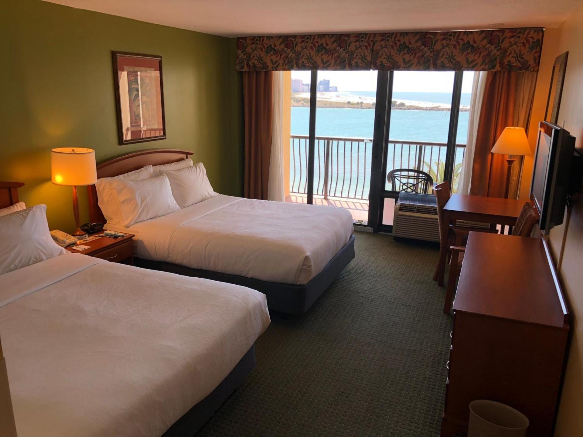 Holiday Inn & Suites Clearwater Beach by IHG photo 56