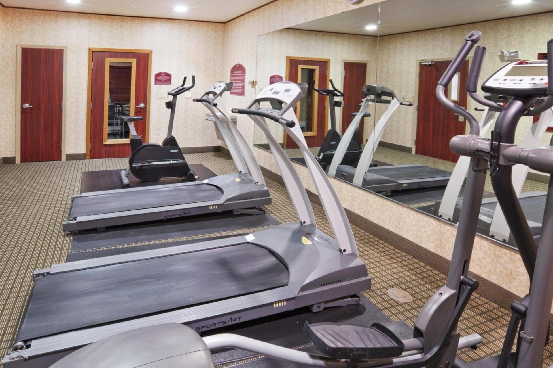 Holiday Inn Express Hotel & Suites Gainesville by IHG photo 24