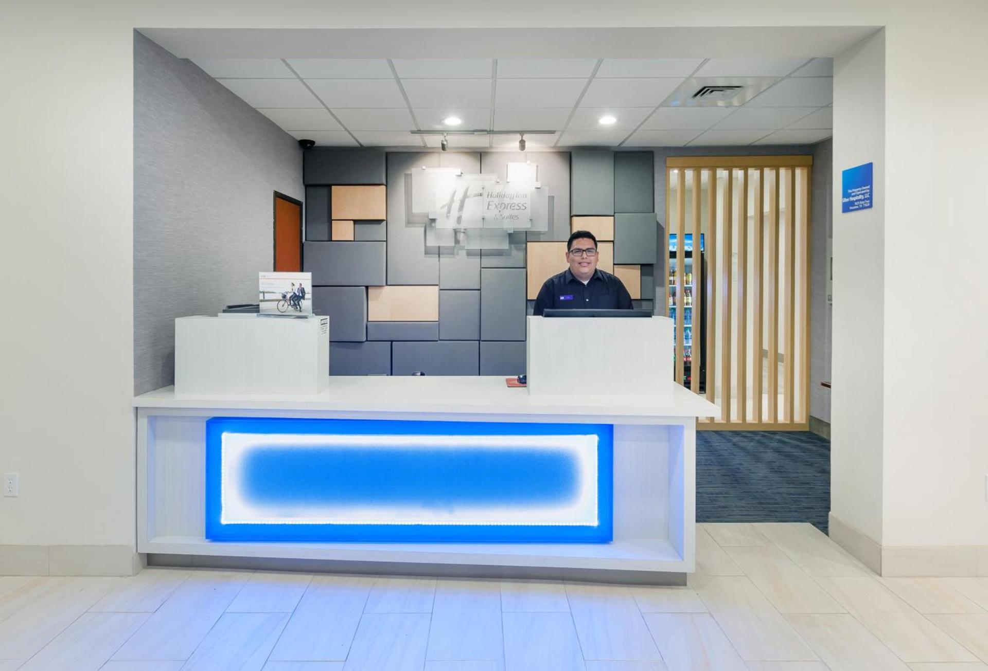 Holiday Inn Express & Suites Houston - Memorial Park Area by IHG photo 15
