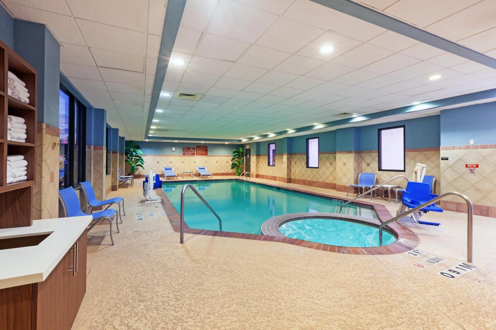 Holiday Inn Express & Suites Houston - Memorial Park Area by IHG photo 20