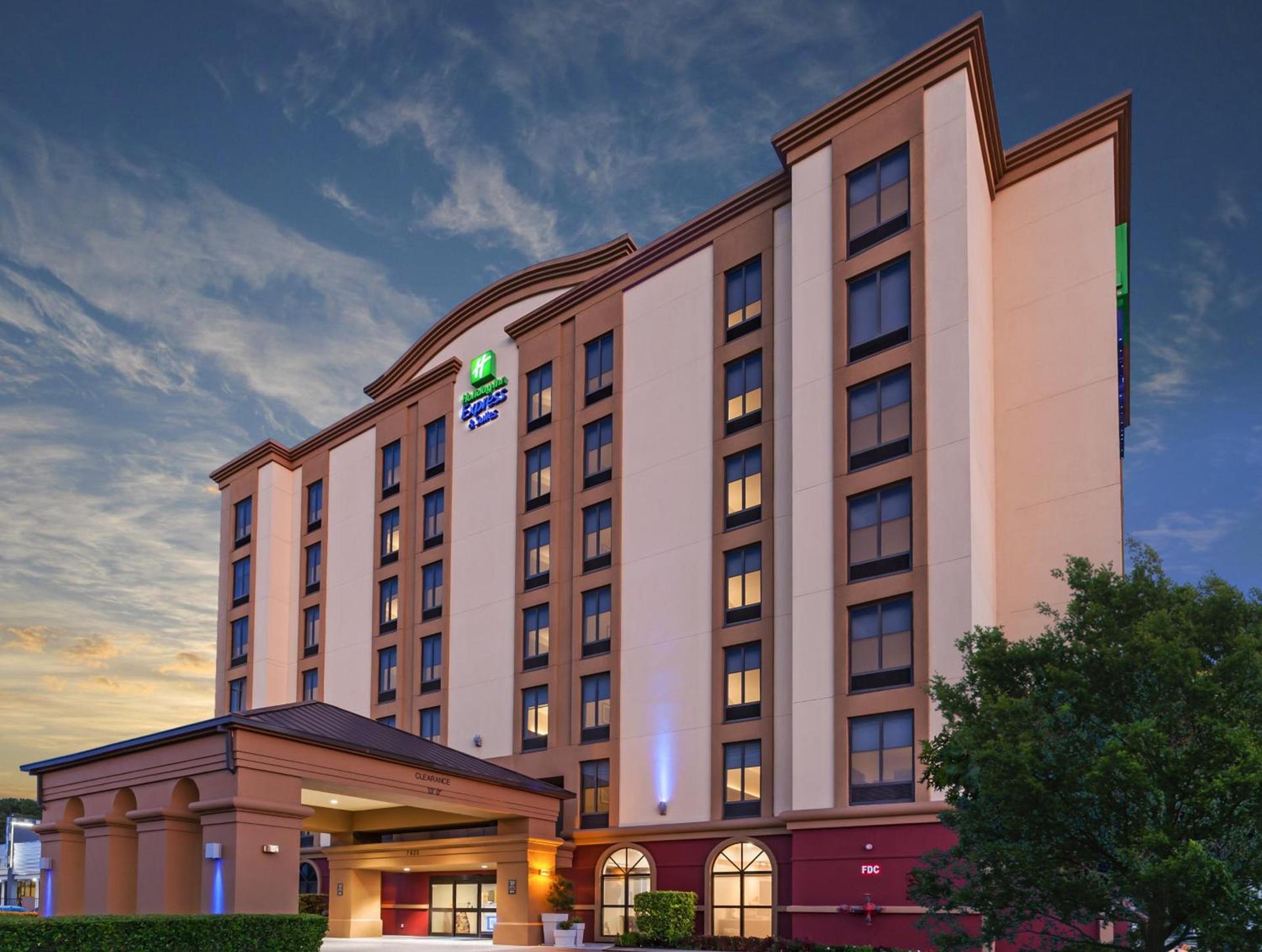 Holiday Inn Express & Suites Houston - Memorial Park Area by IHG photo 41