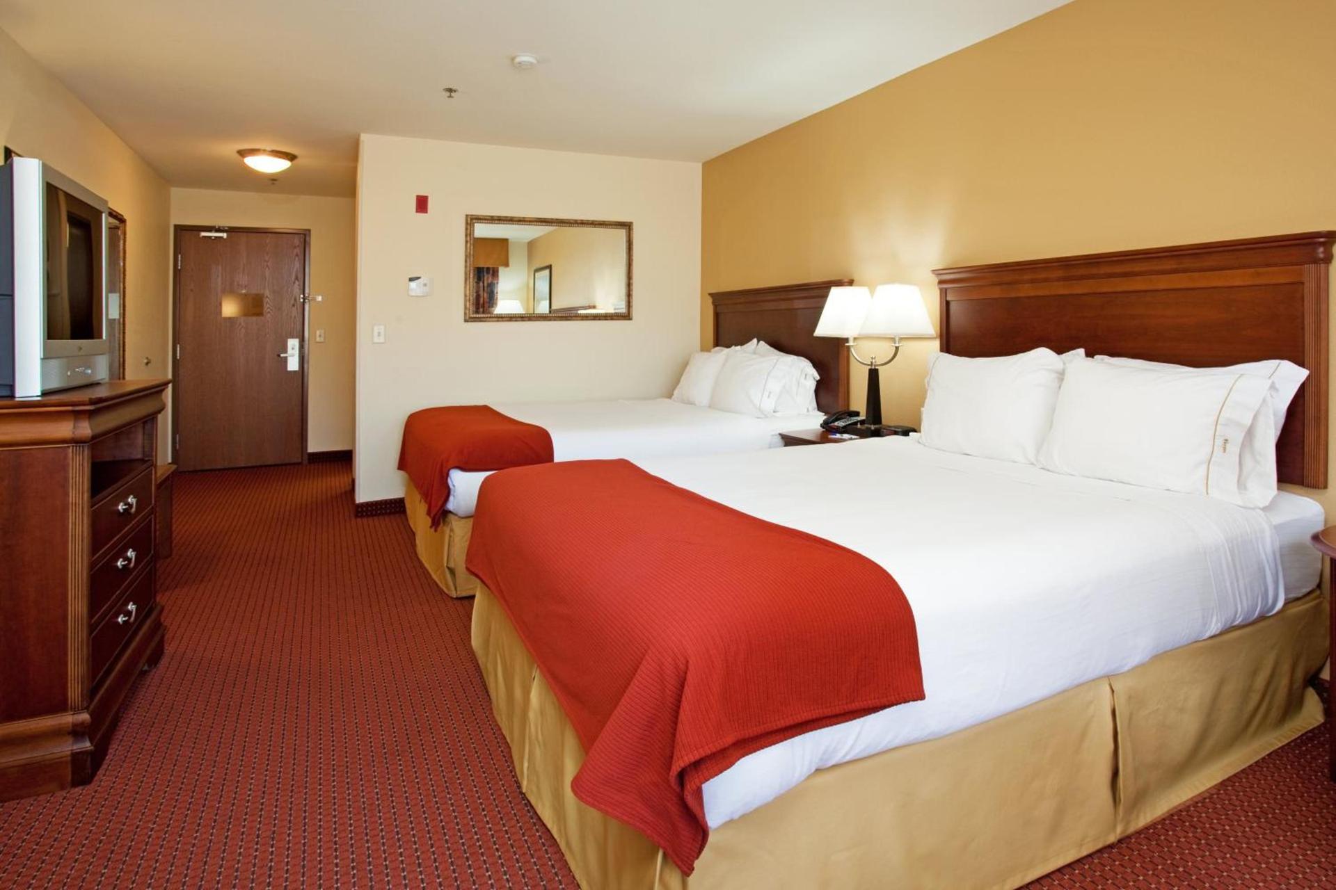 Holiday Inn Express Hotel & Suites Tooele by IHG photo 42