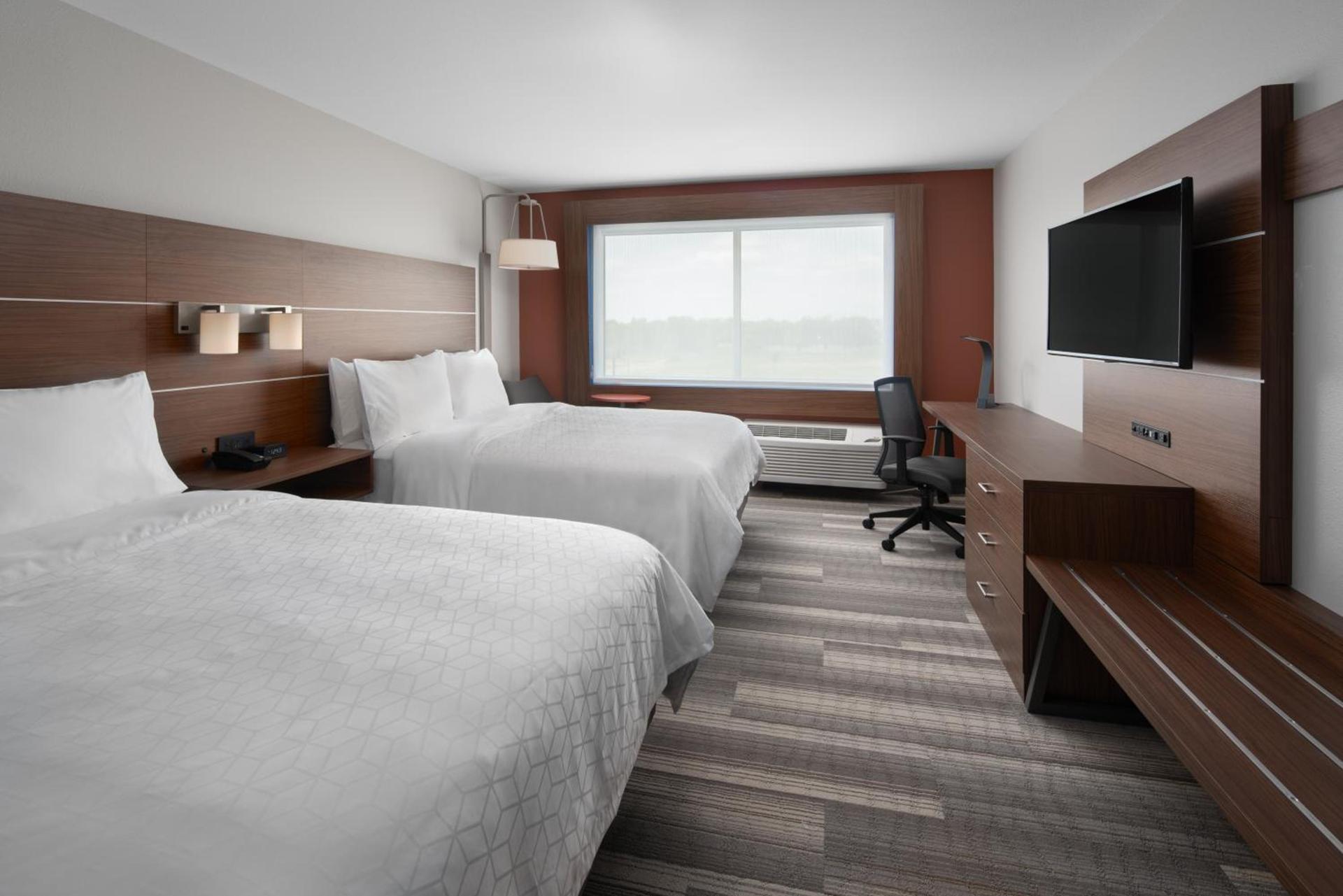 Holiday Inn Express & Suites - Elkhorn - Lake Geneva Area by IHG photo 34