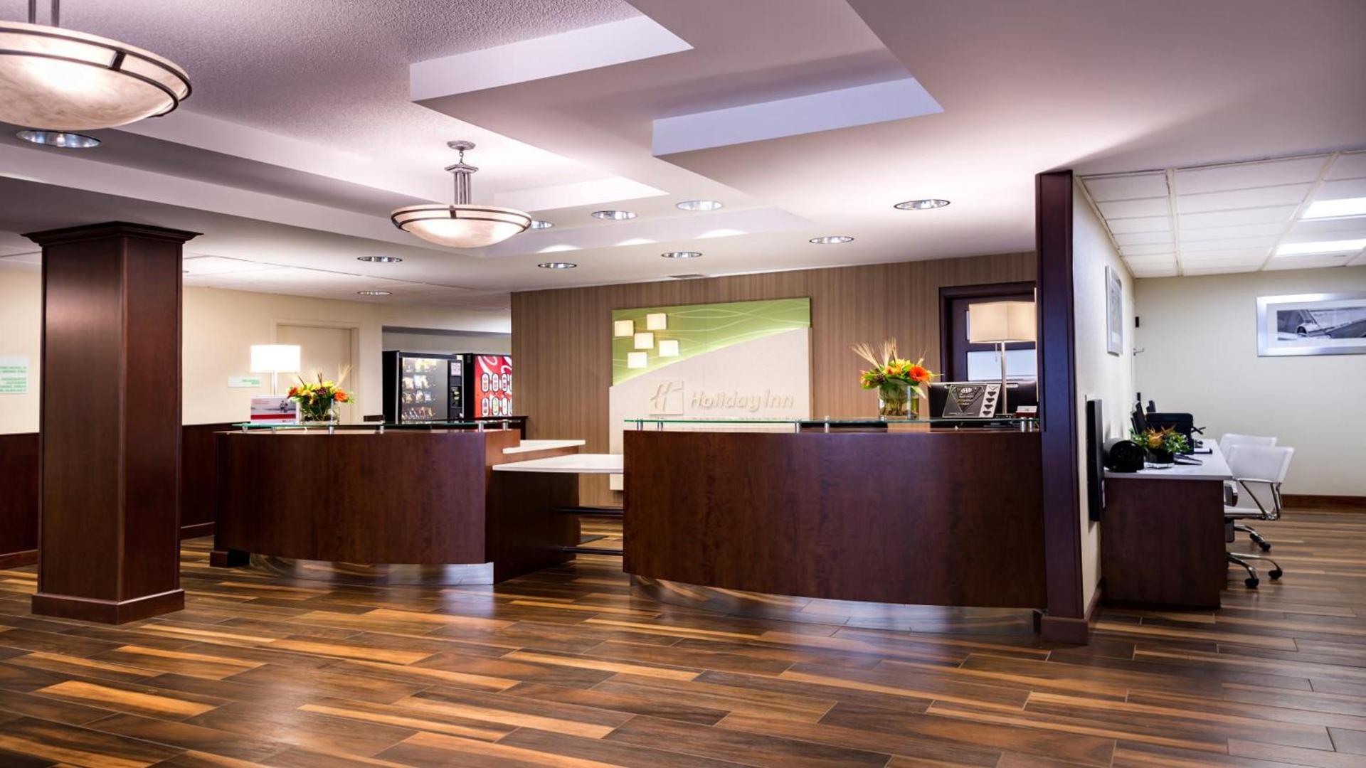 Holiday Inn Hotel & Suites Warren by IHG photo 16