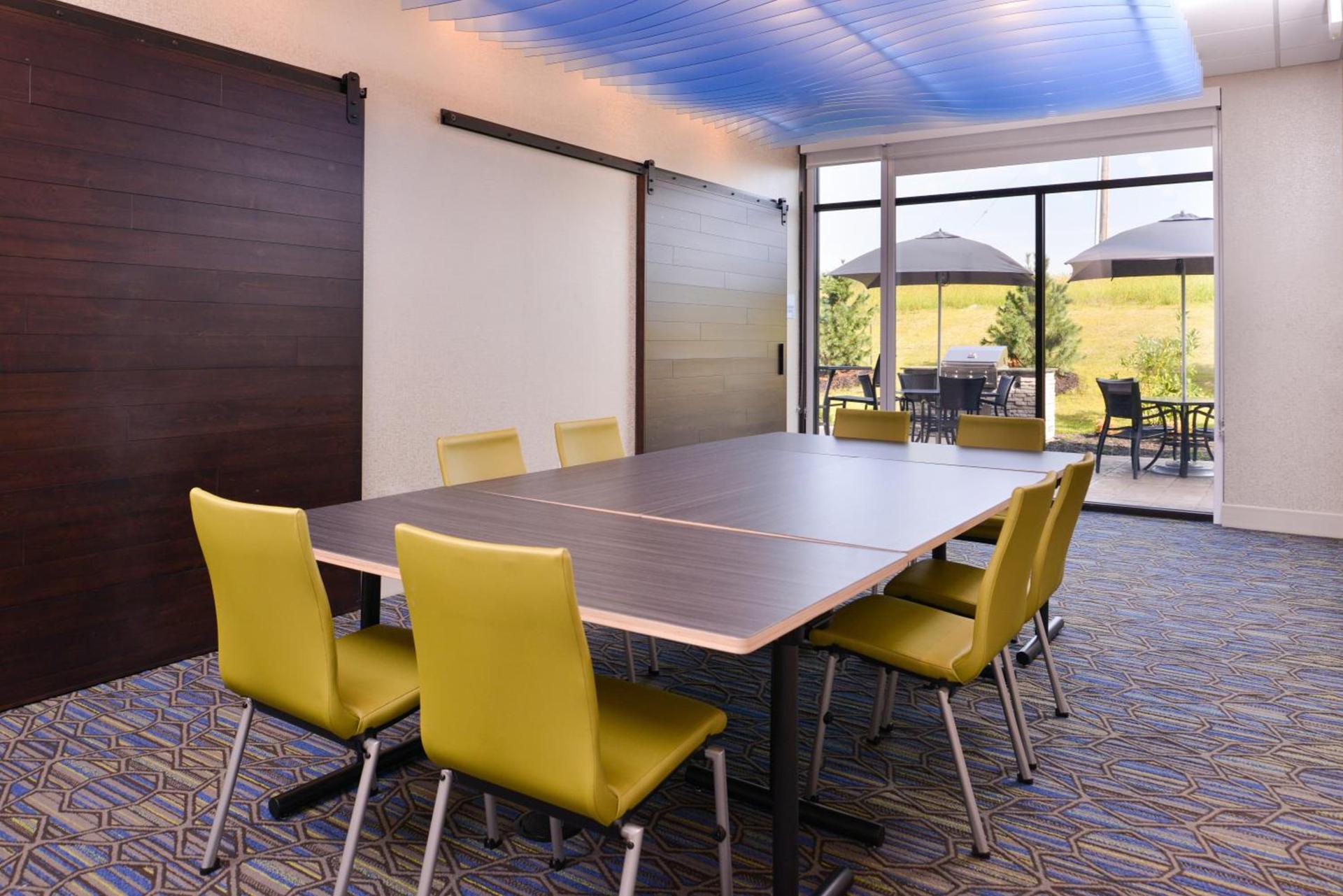 Holiday Inn Express & Suites - Olathe West by IHG photo 41