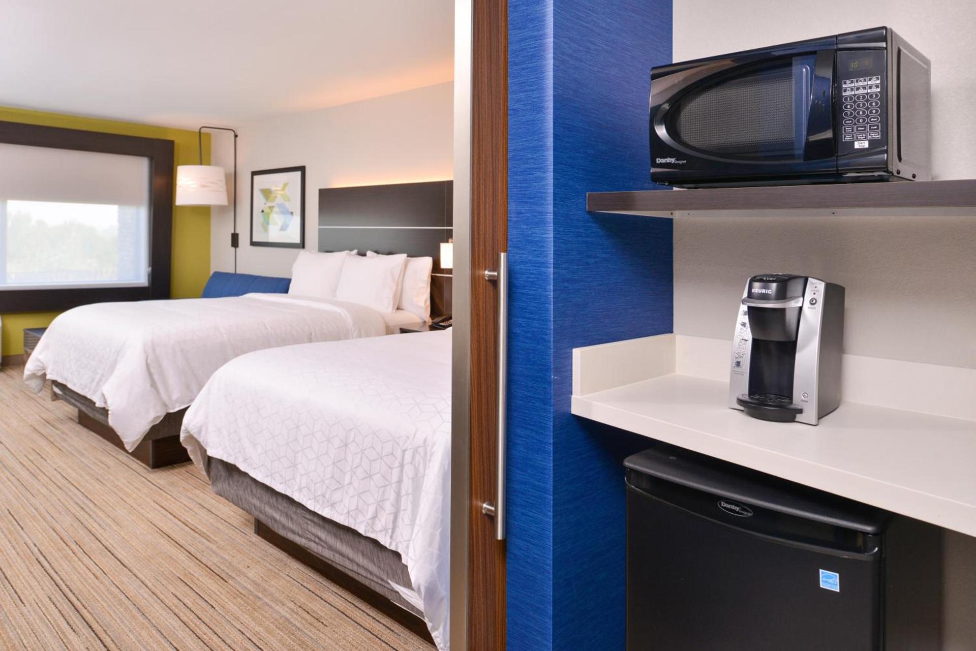 Holiday Inn Express & Suites - Olathe West by IHG photo 18