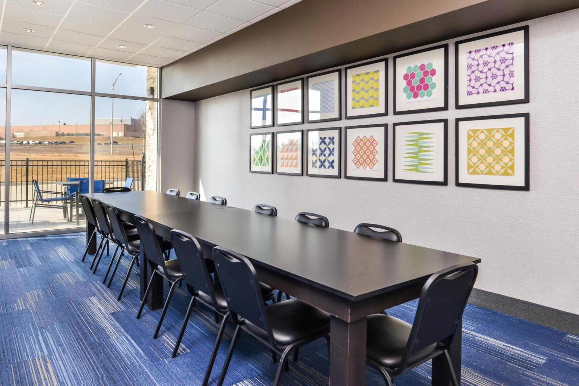 Holiday Inn Express & Suites - Kansas City - Lee's Summit by IHG photo 35