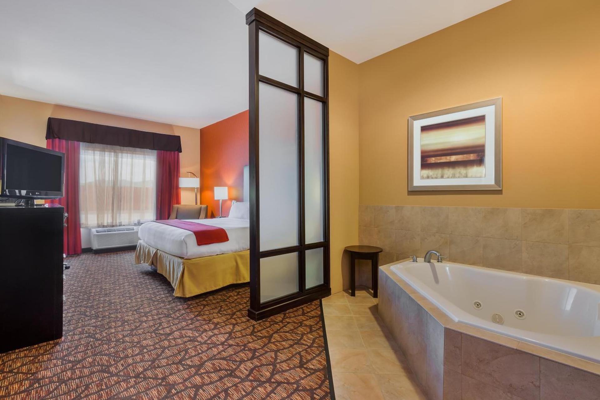 Holiday Inn Express and Suites Alpine by IHG photo 18