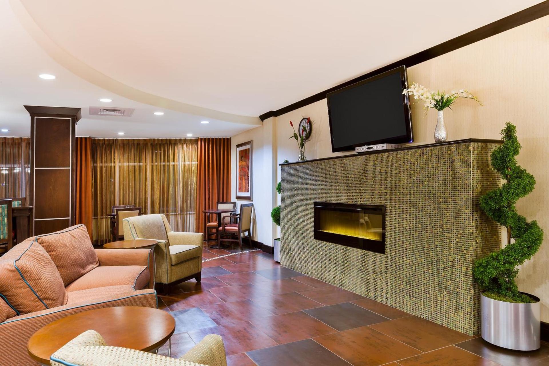 Holiday Inn Express and Suites Alpine by IHG photo 14