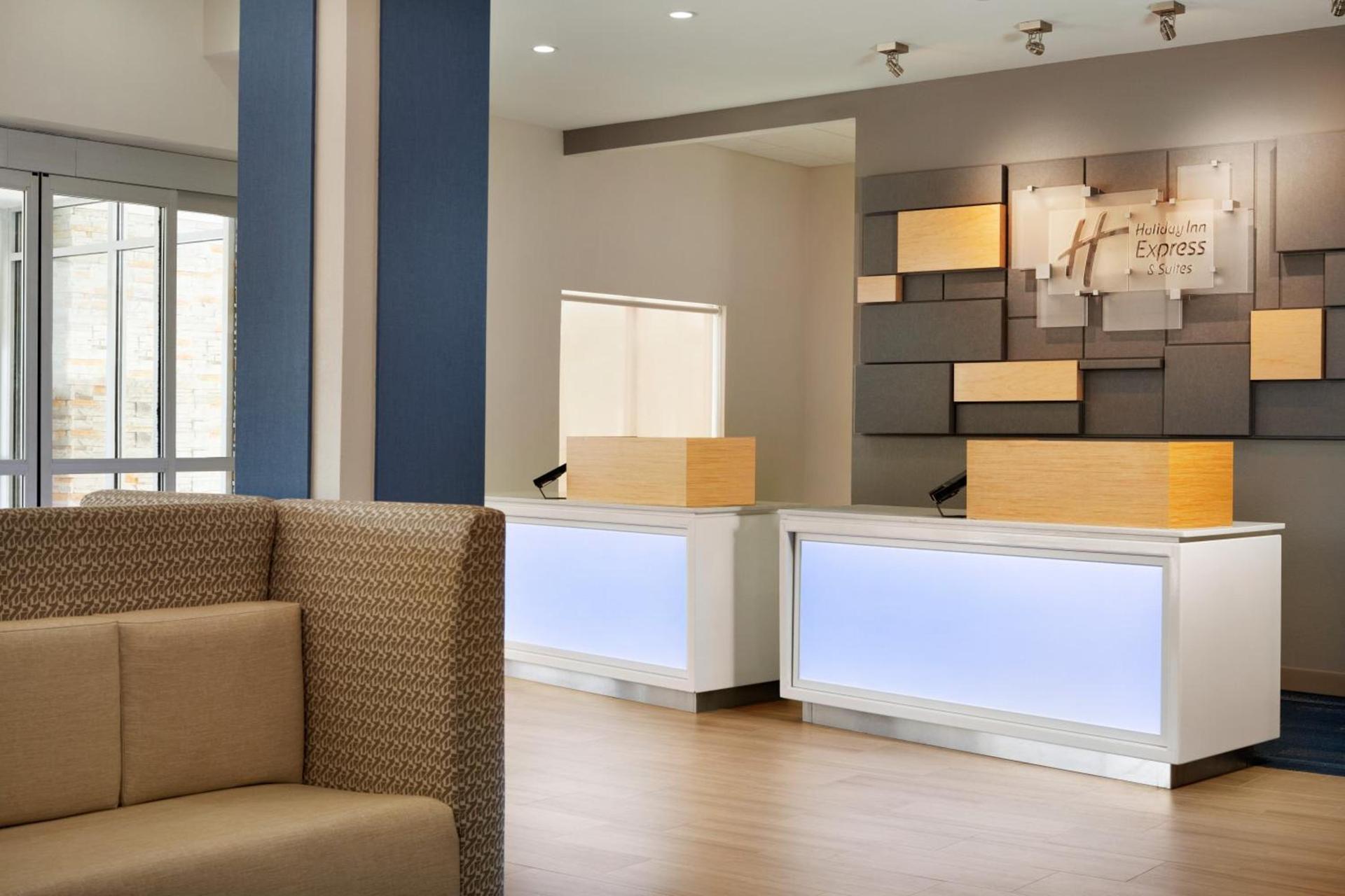 Holiday Inn Express & Suites - McAllen - Medical Center Area by IHG photo 8