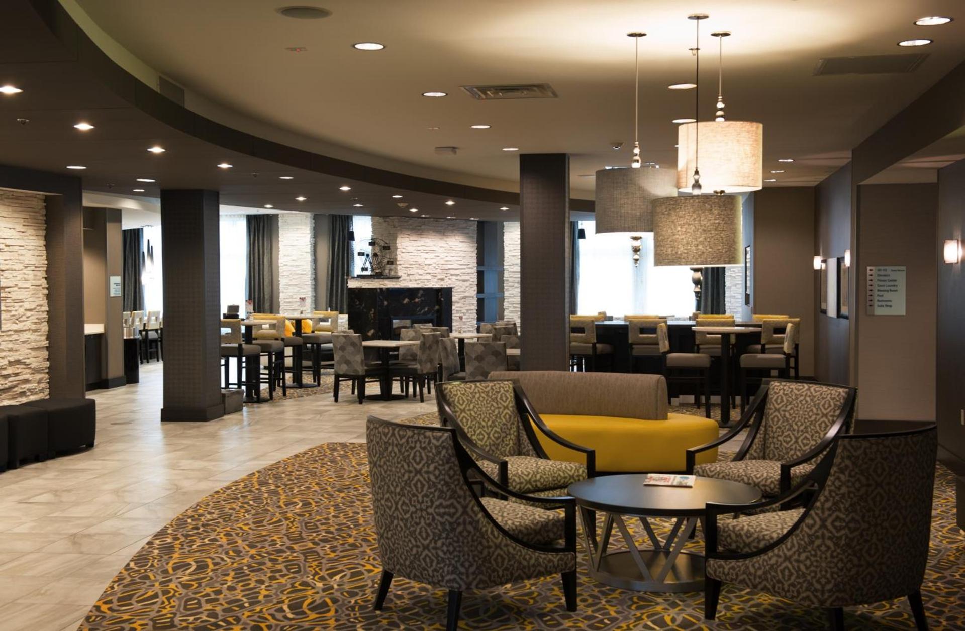Holiday Inn Express and Suites Madison Central by IHG photo 8