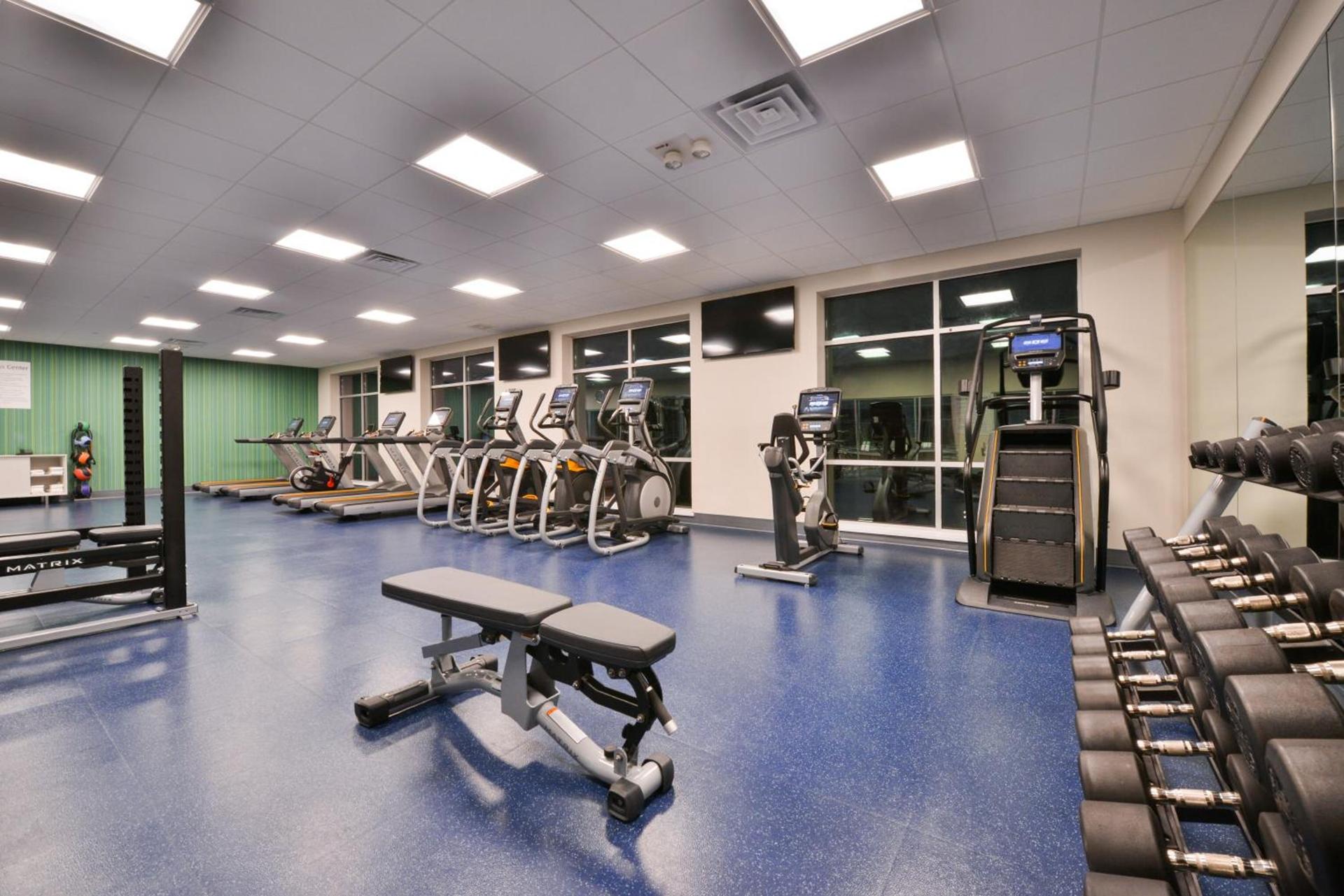 Holiday Inn Express & Suites Madison by IHG photo 62
