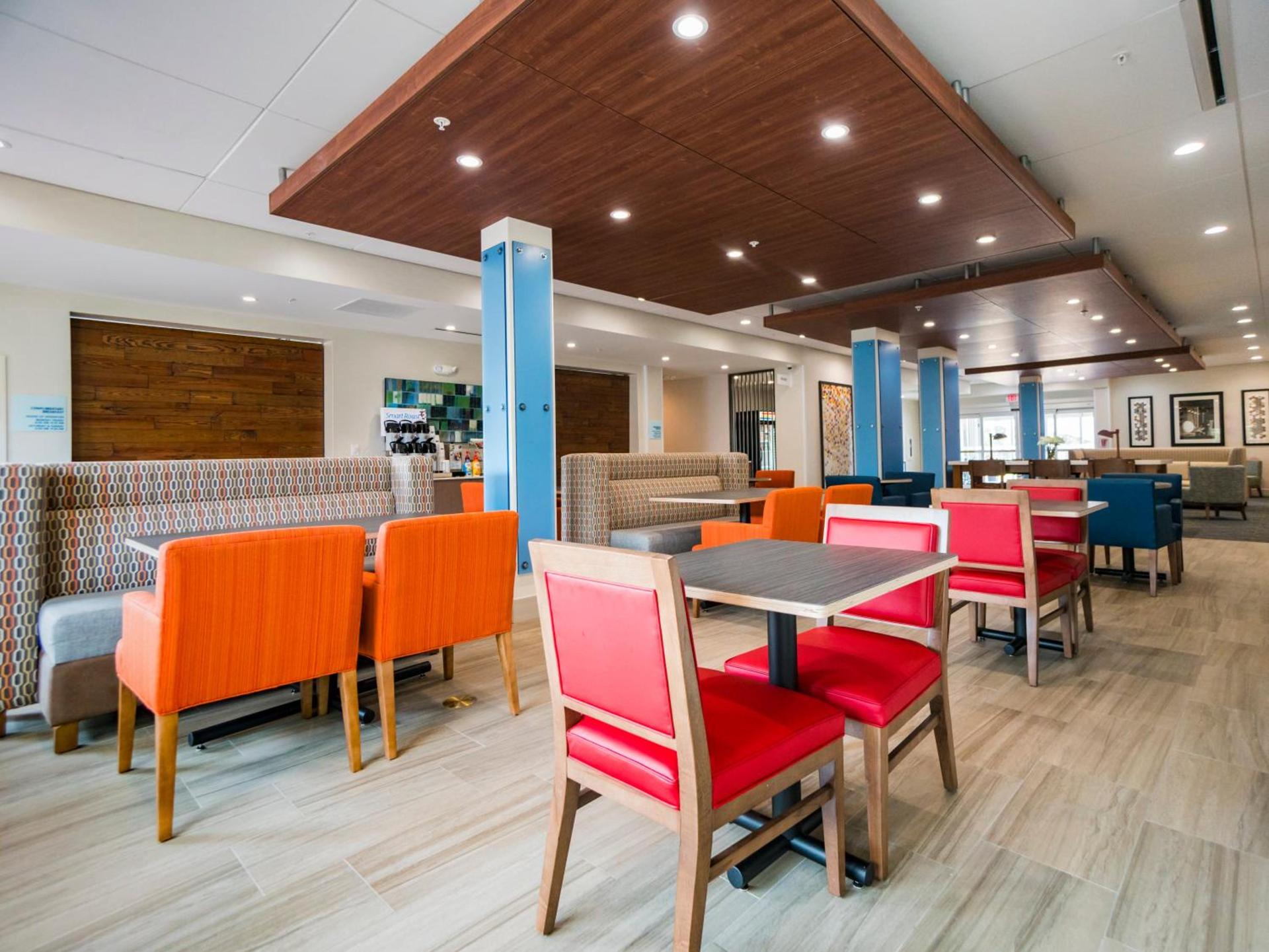 Holiday Inn Express & Suites - Southaven Central - Memphis by IHG photo 18