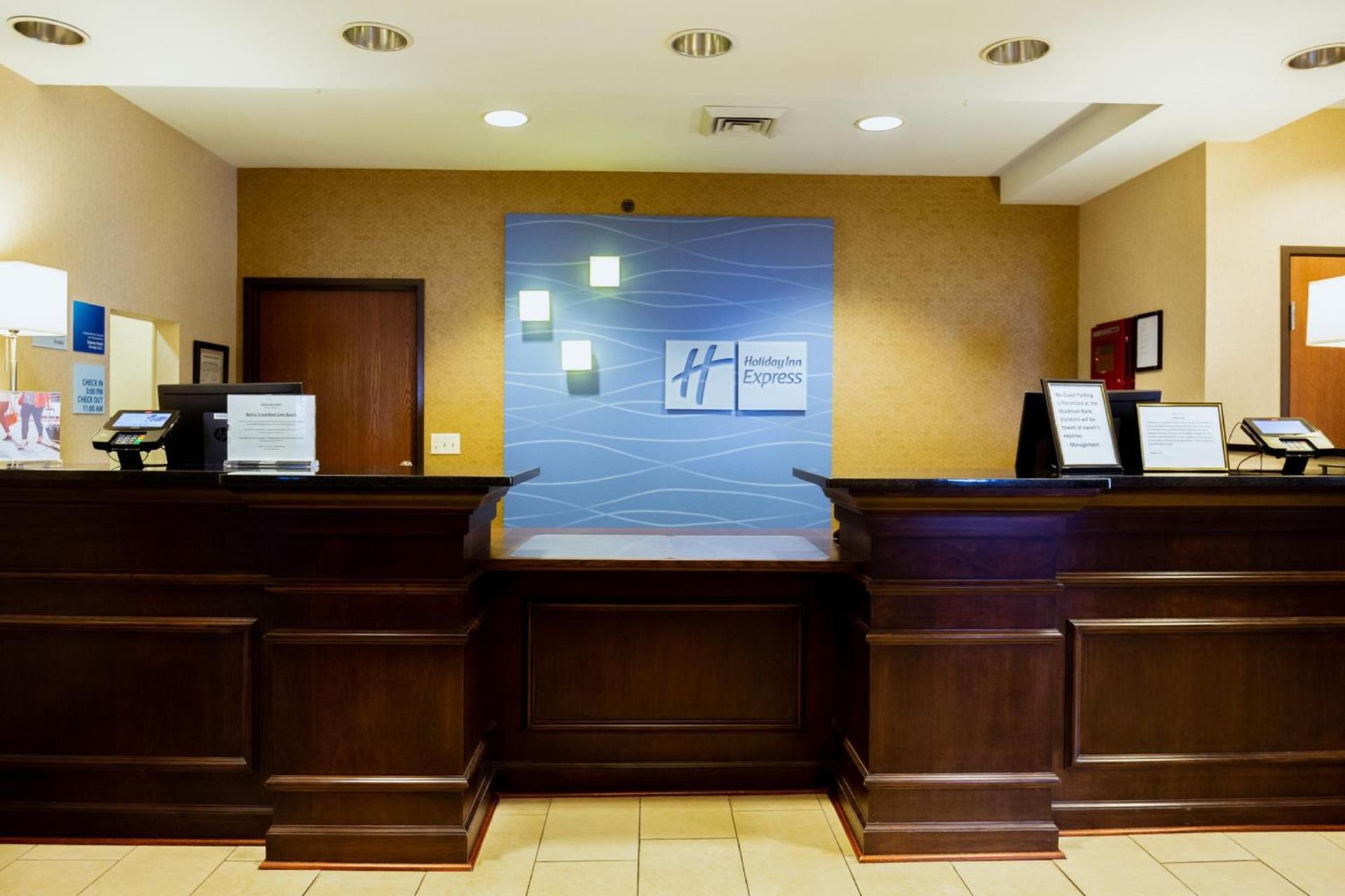 Holiday Inn Express & Suites Sidney by IHG photo 2