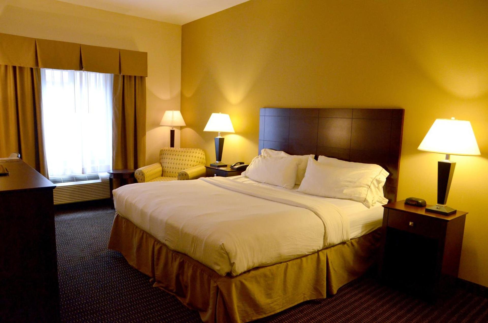 Holiday Inn Express & Suites Sidney by IHG photo 22