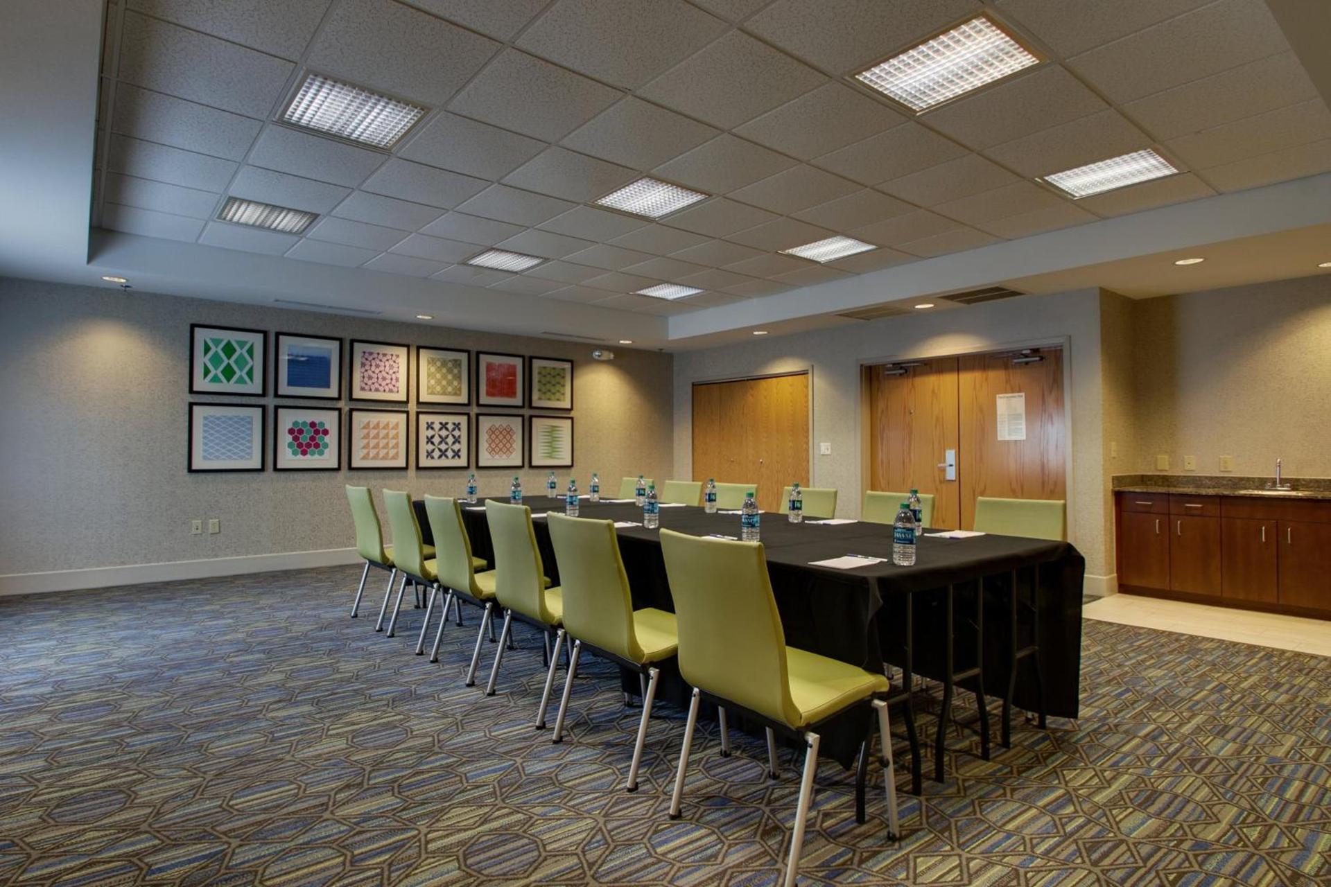 Holiday Inn Express Hotel & Suites Morris by IHG photo 62