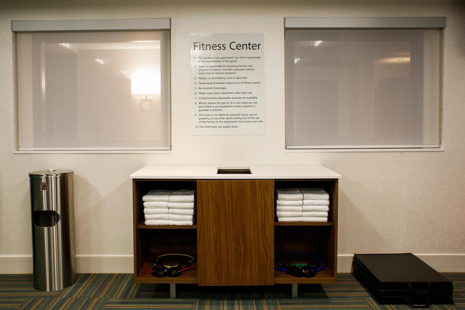 Holiday Inn Express & Suites Downtown Louisville by IHG photo 29