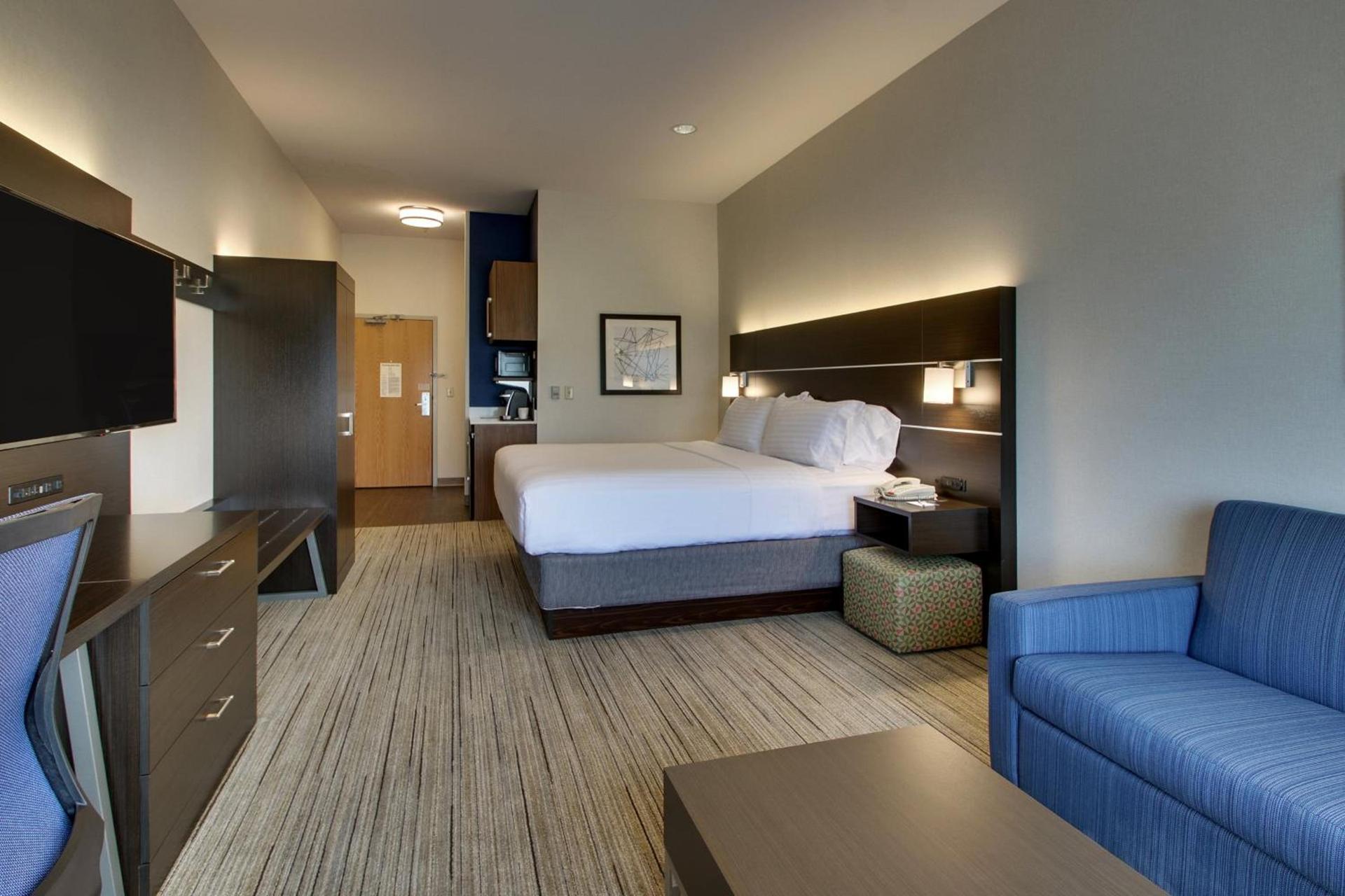 Holiday Inn Express Hotel & Suites Morris by IHG photo 40