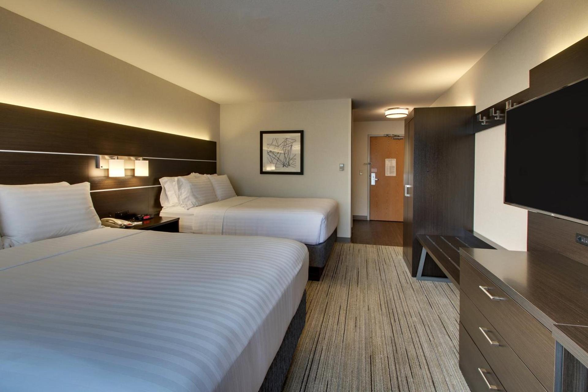 Holiday Inn Express Hotel & Suites Morris by IHG photo 25