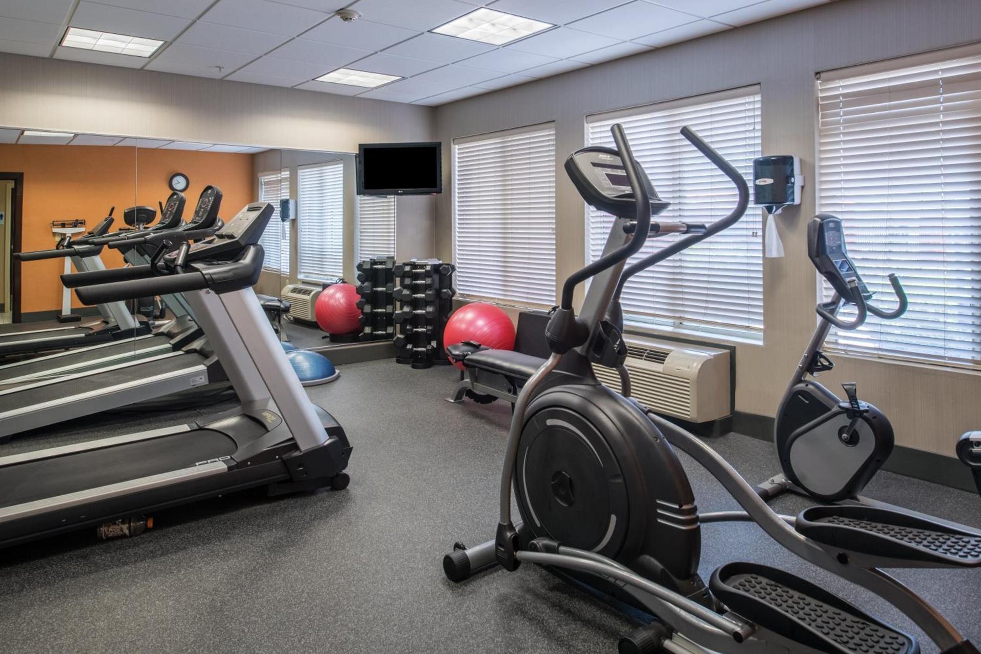 Holiday Inn Express Hotel & Suites West Monroe by IHG photo 13