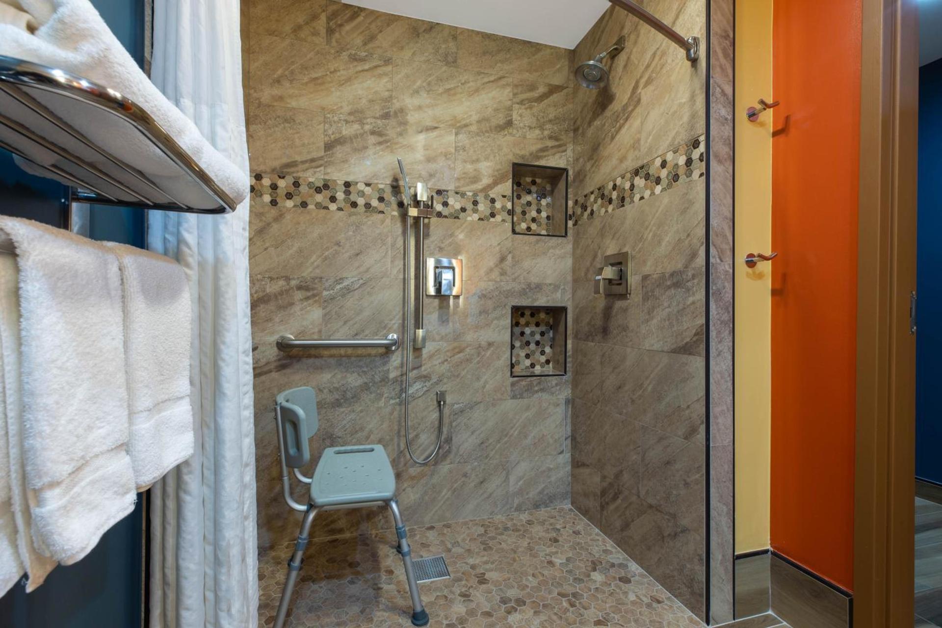 Hotel Vinea Healdsburg photo 16