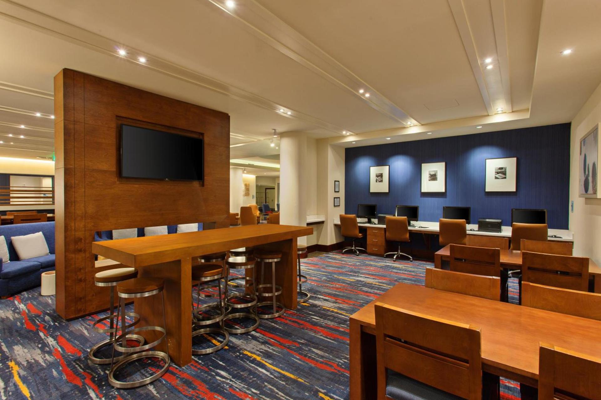 Holiday Inn Express Hotel & Suites Fisherman's Wharf by IHG photo 14