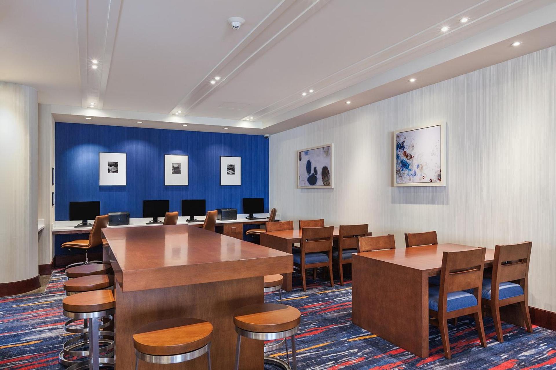 Holiday Inn Express Hotel & Suites Fisherman's Wharf by IHG photo 27
