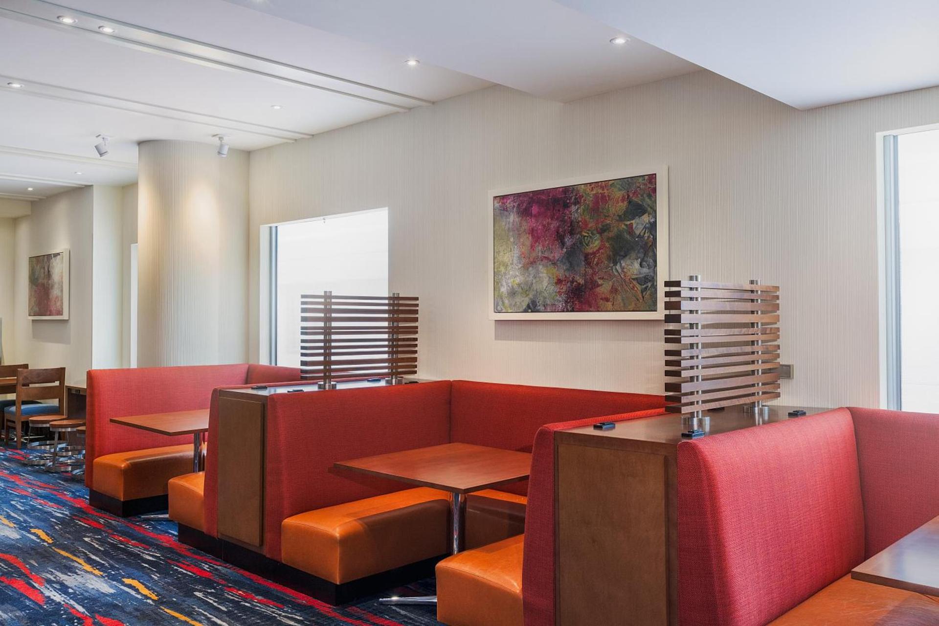 Holiday Inn Express Hotel & Suites Fisherman's Wharf by IHG photo 7
