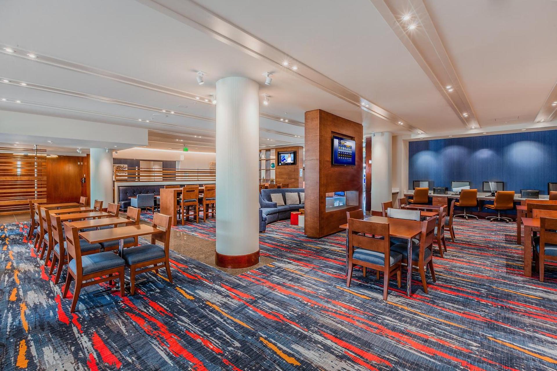 Holiday Inn Express Hotel & Suites Fisherman's Wharf by IHG photo 10