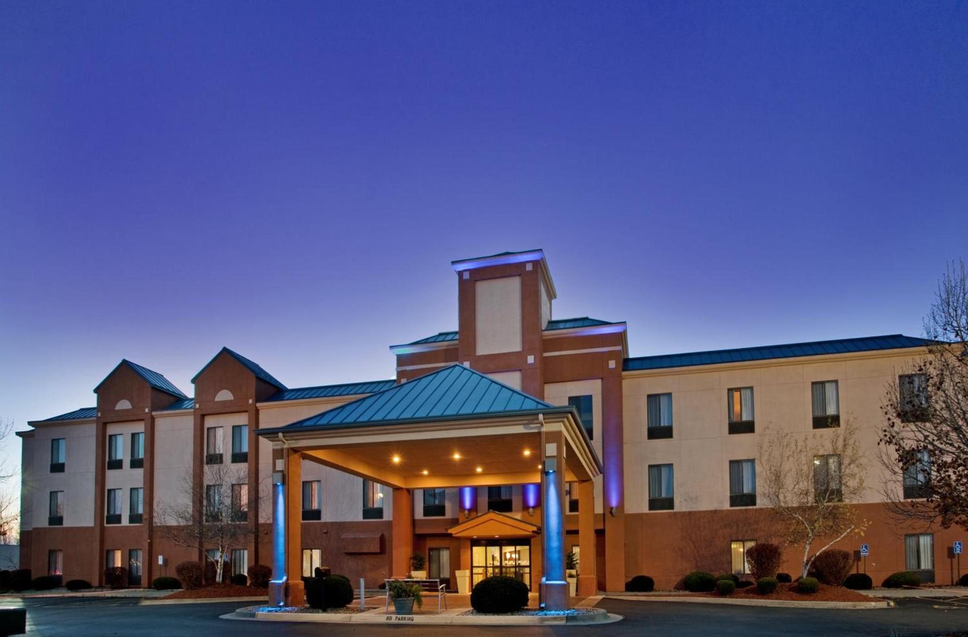 Spark By Hilton Lansing photo 8