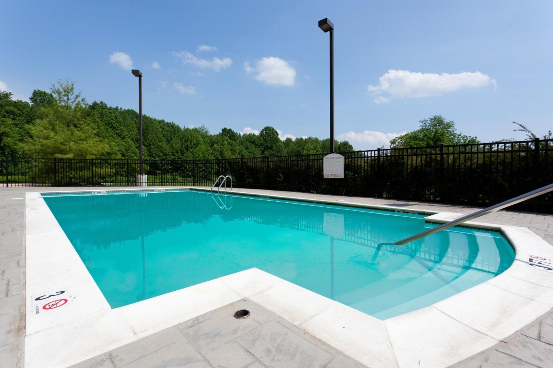 Holiday Inn Express Hotel & Suites-North East by IHG photo 20