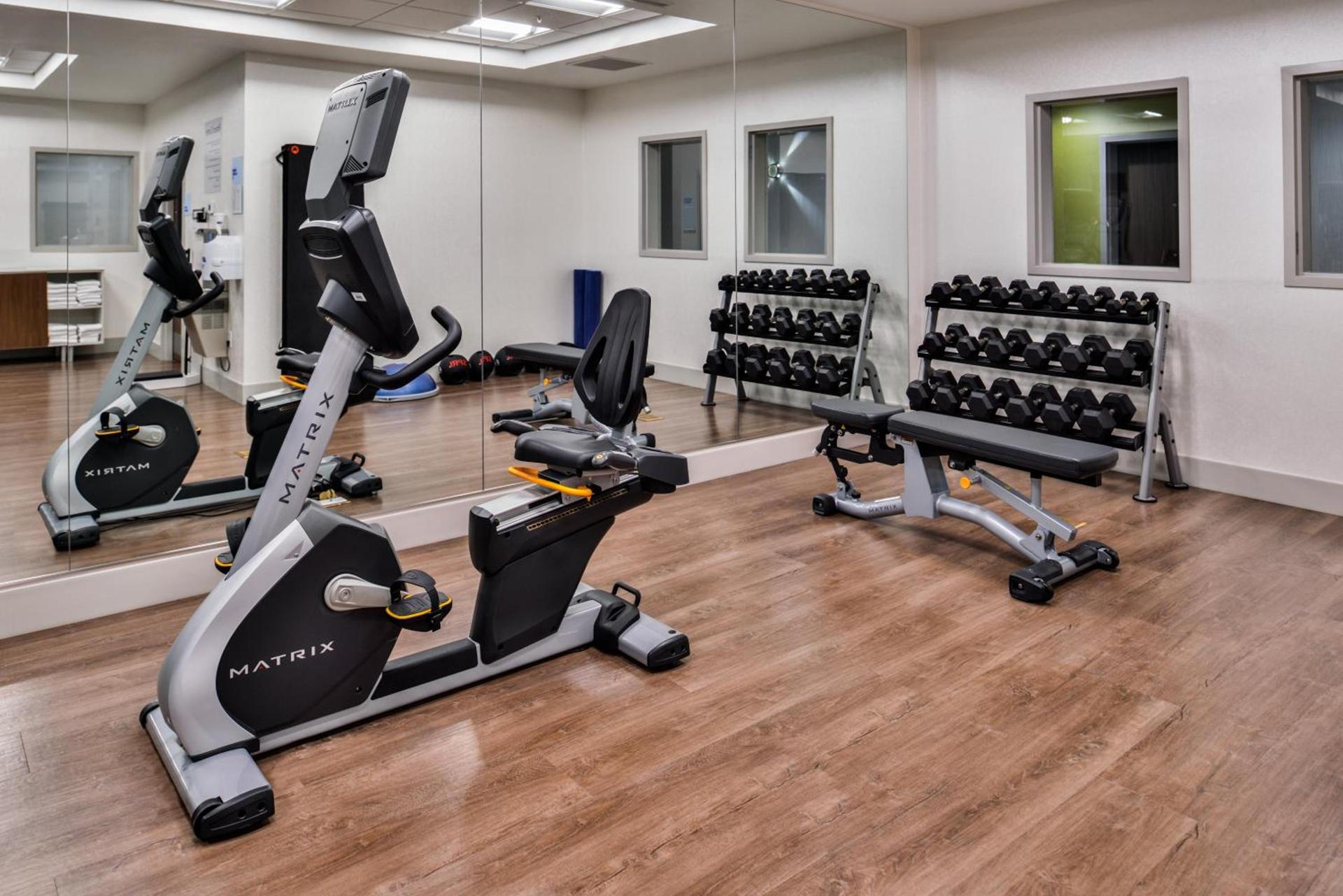 Holiday Inn Express & Suites - Siloam Springs by IHG photo 6