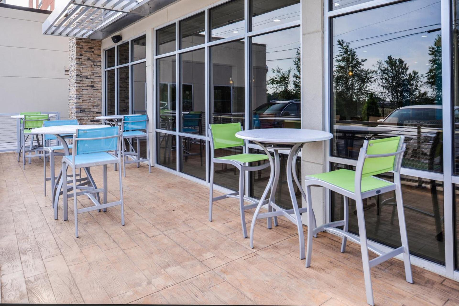 Holiday Inn Express & Suites - Siloam Springs by IHG photo 33