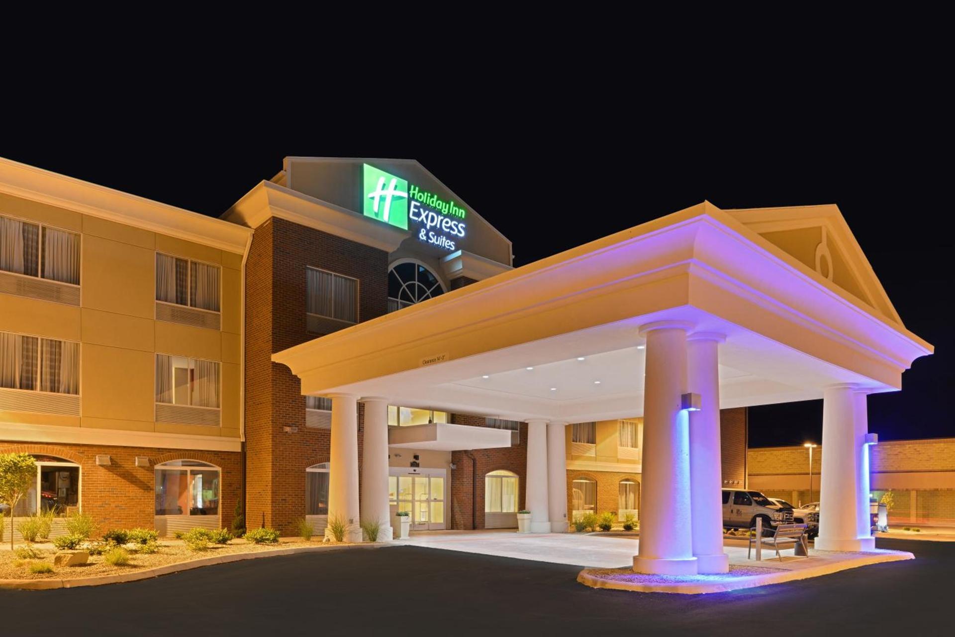 Holiday Inn Express & Suites New Martinsville by IHG photo 53