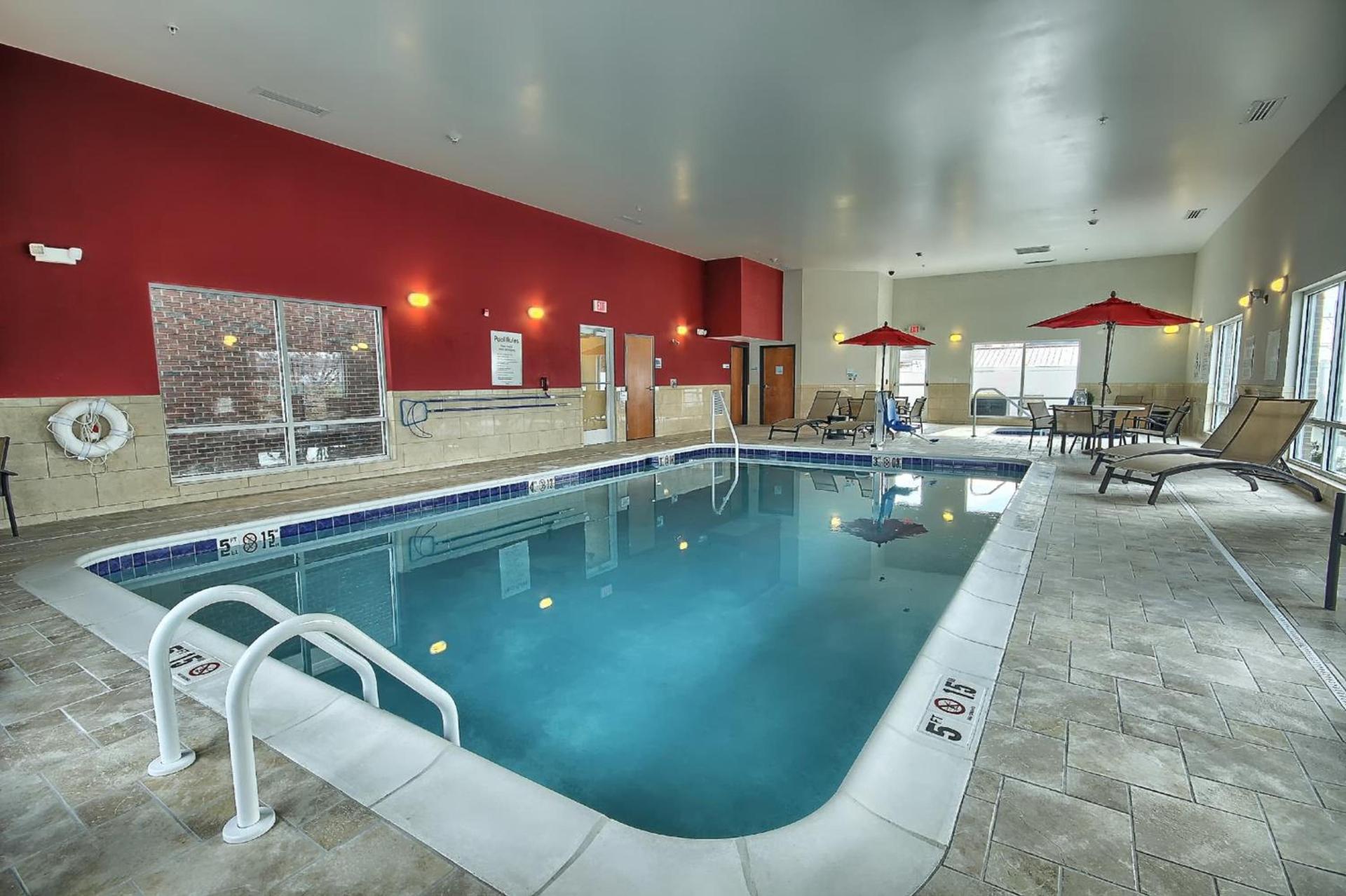 Holiday Inn Express & Suites New Martinsville by IHG photo 57