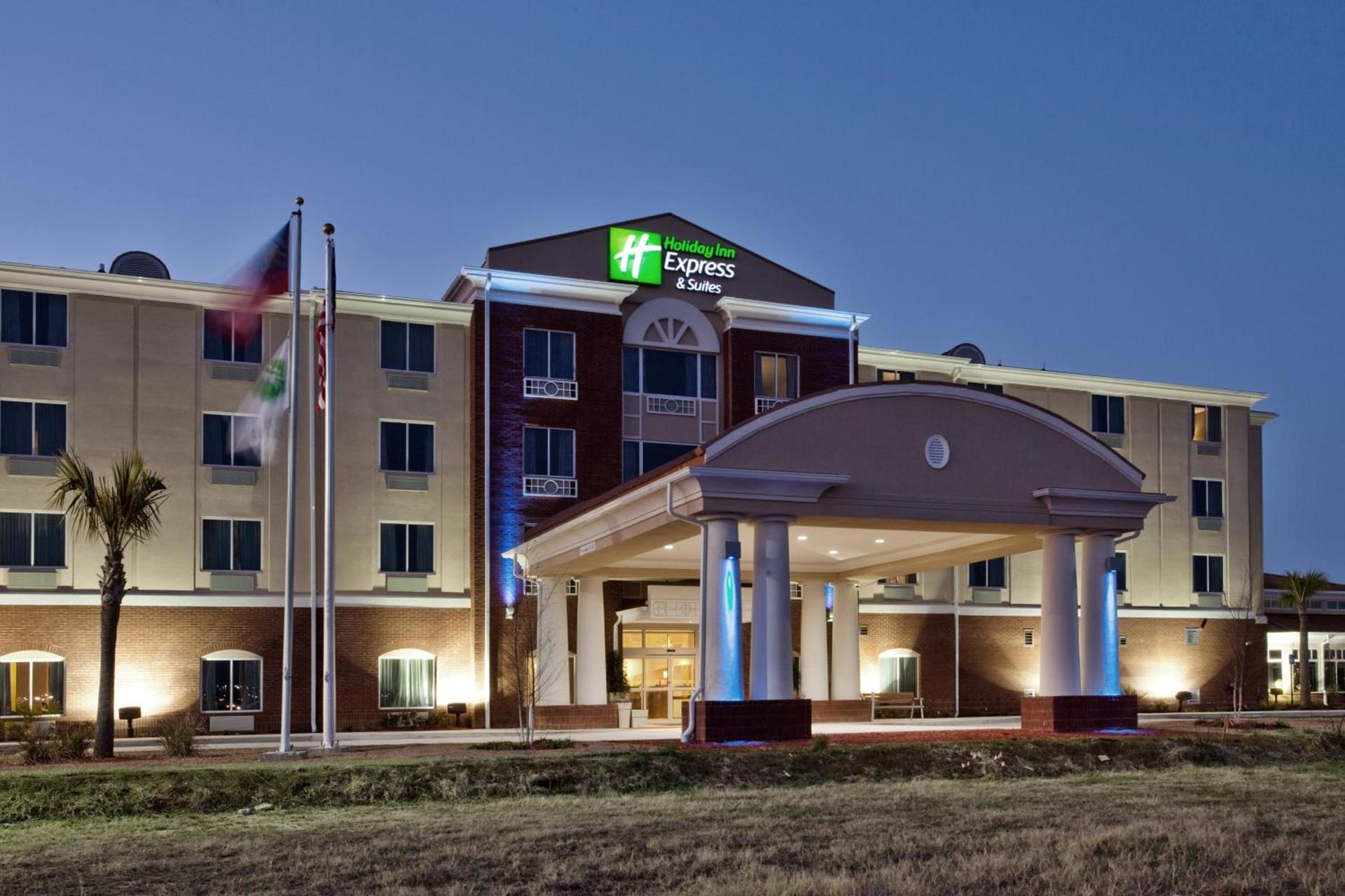 Holiday Inn Express & Suites Moultrie by IHG photo 24
