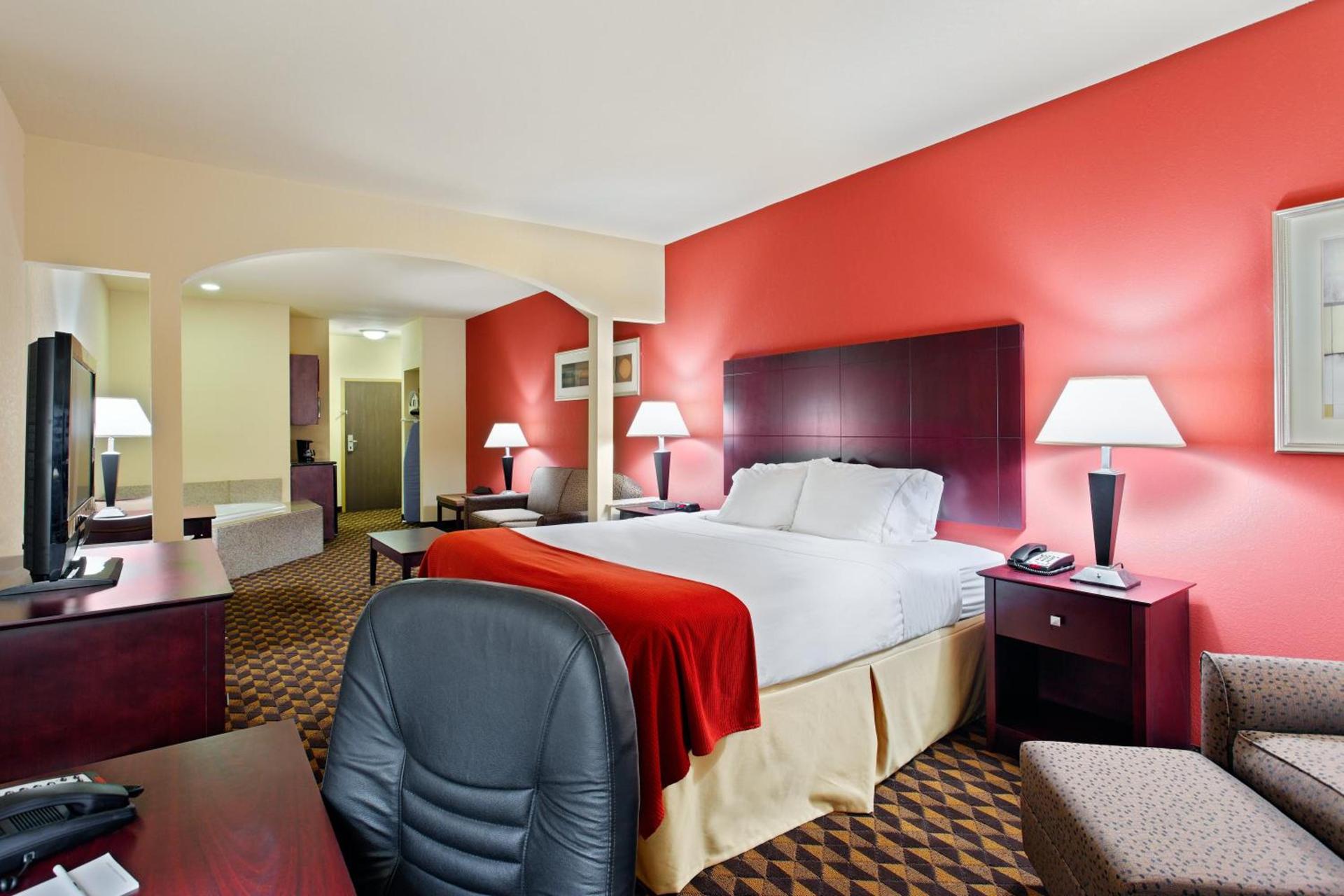 Holiday Inn Express & Suites Malvern by IHG photo 10