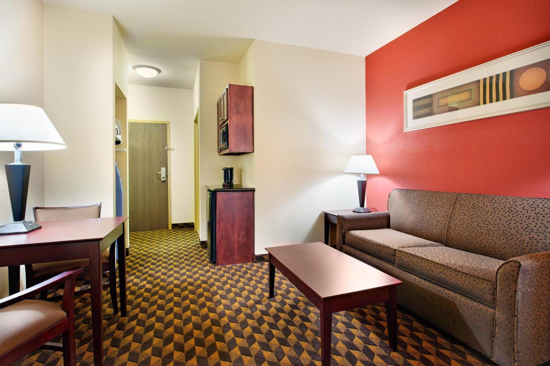 Holiday Inn Express & Suites Malvern by IHG photo 7
