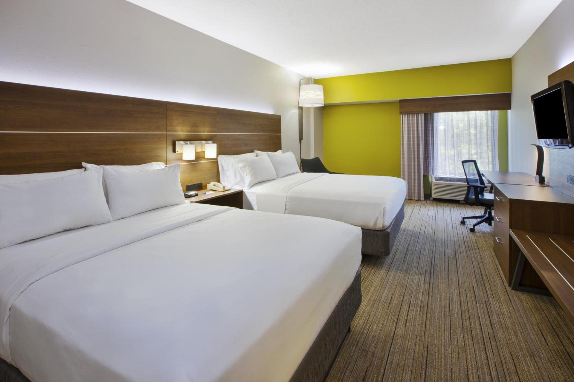 Holiday Inn Express Hotel & Suites Cincinnati Northeast-Milford by IHG photo 46